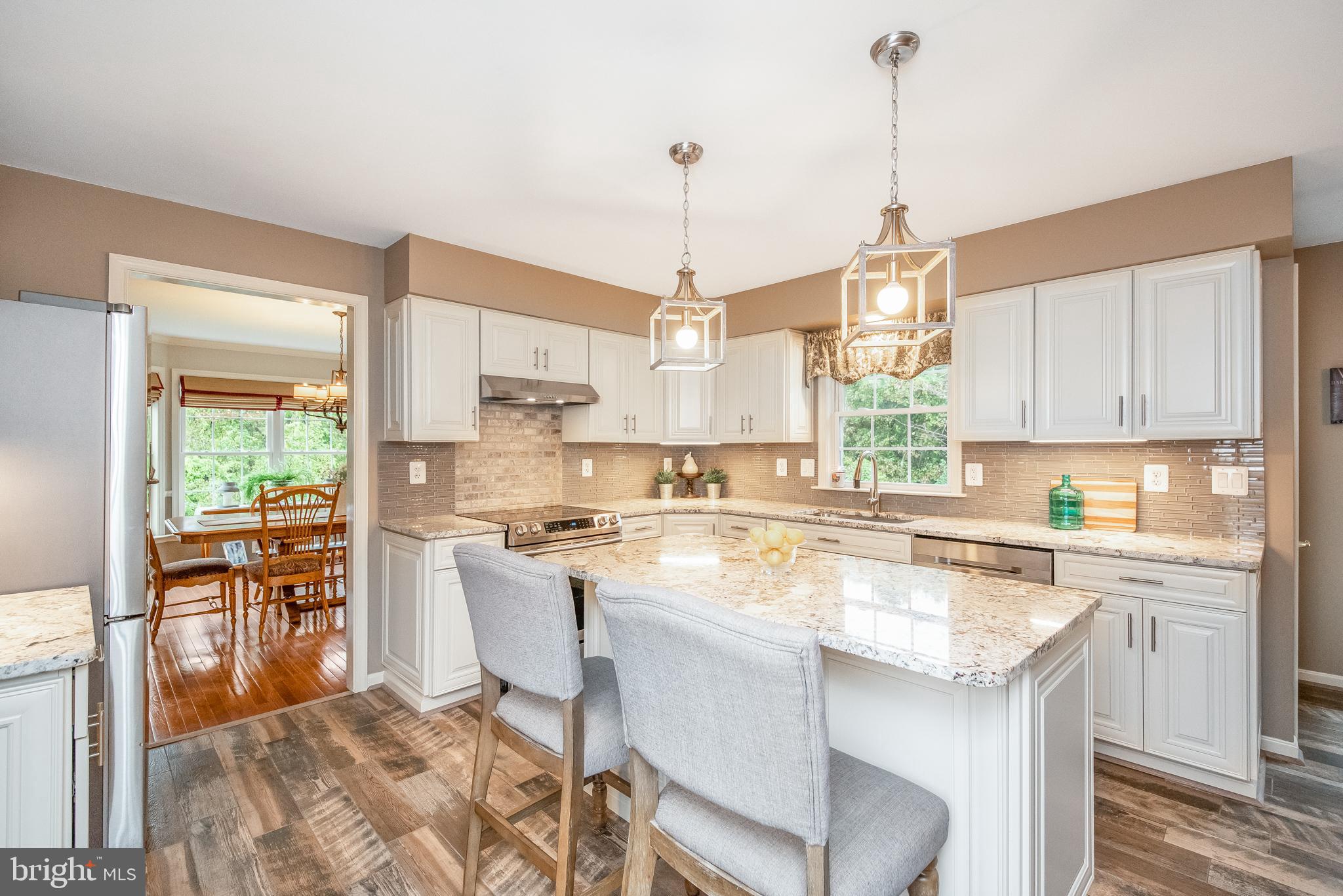 FOREST LAKES - Residential