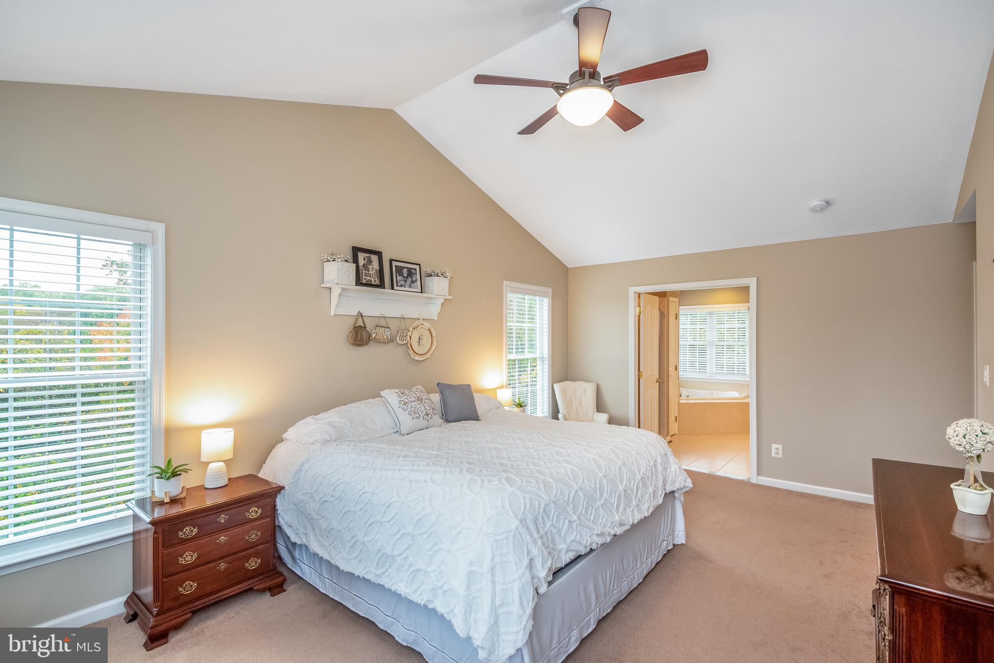 FOREST LAKES - Residential