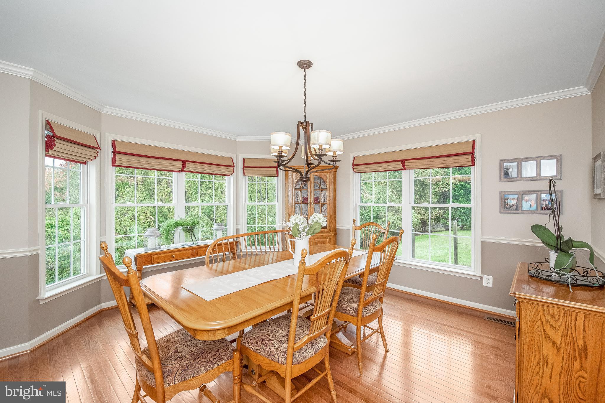 FOREST LAKES - Residential