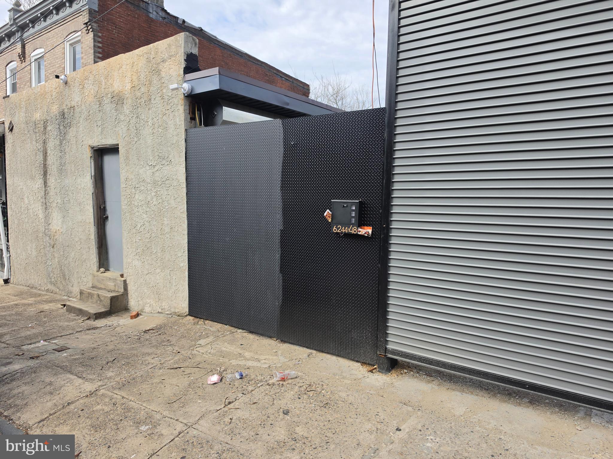 6244 N NORWOOD STREET 48