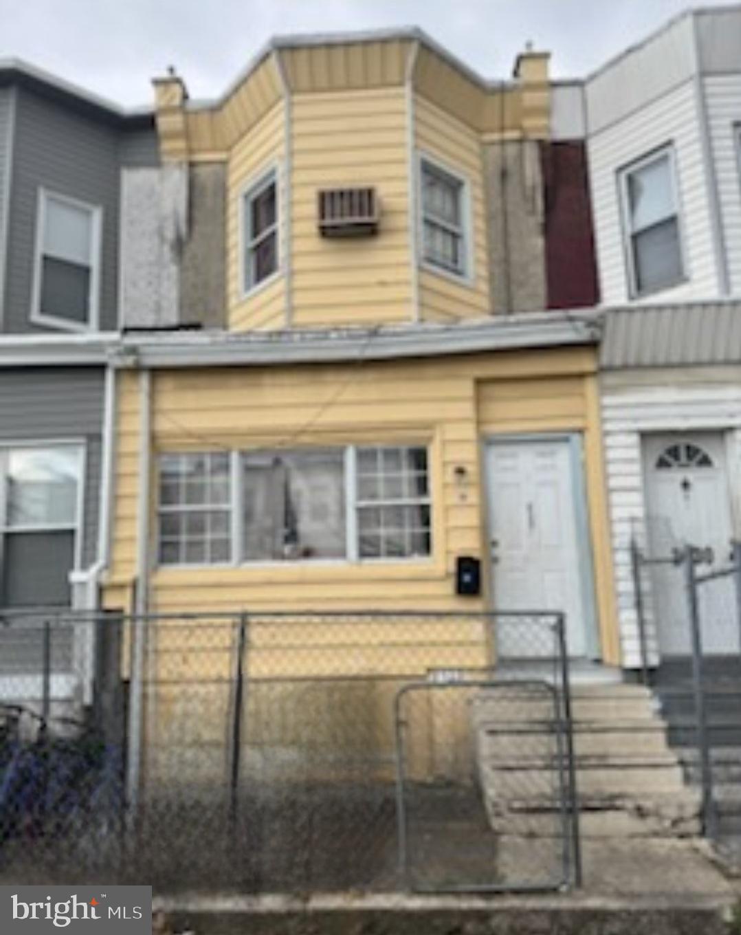 ELMWOOD PARK - Residential