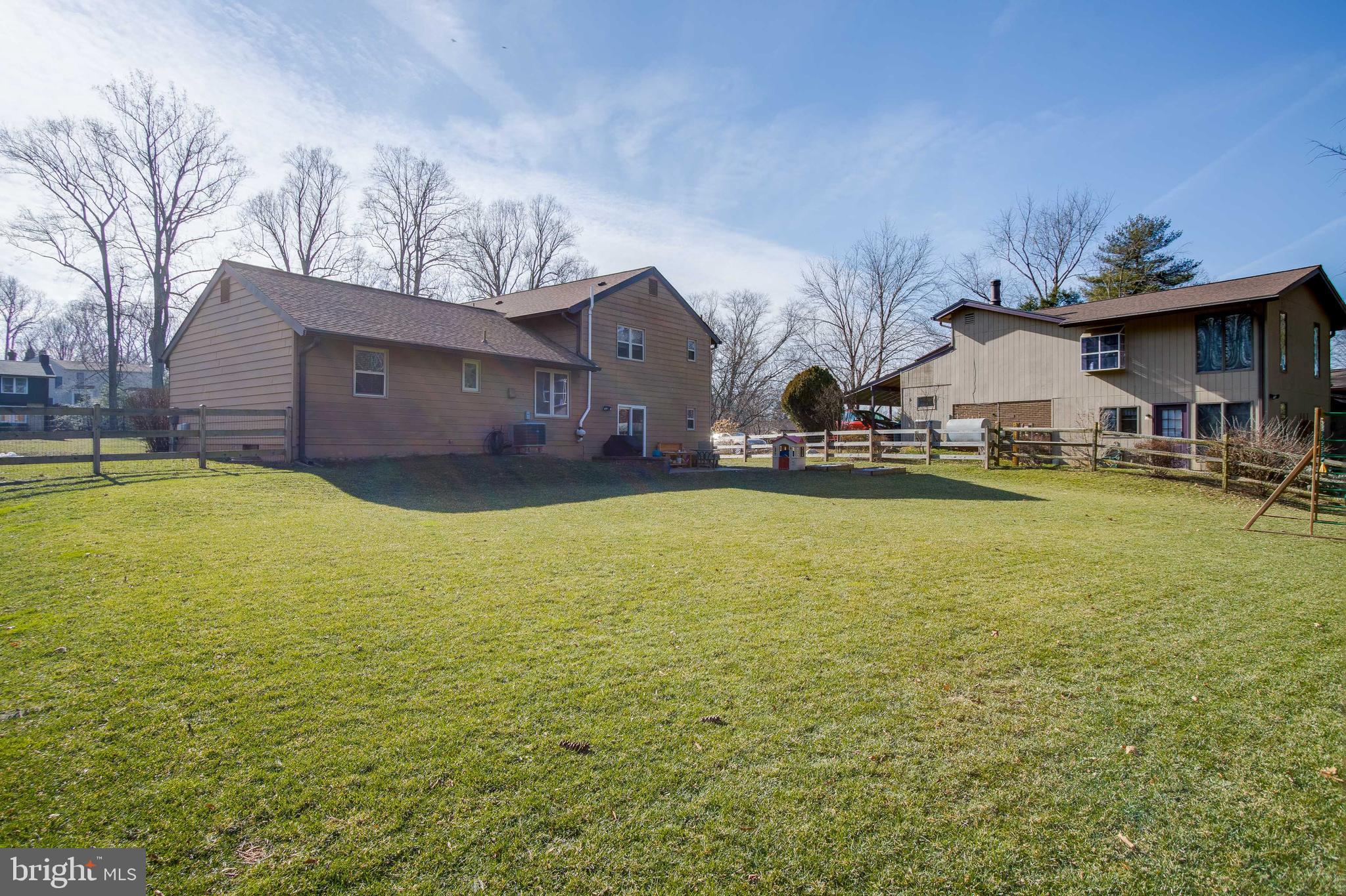 BROOKVILLE KNOLLS - Residential