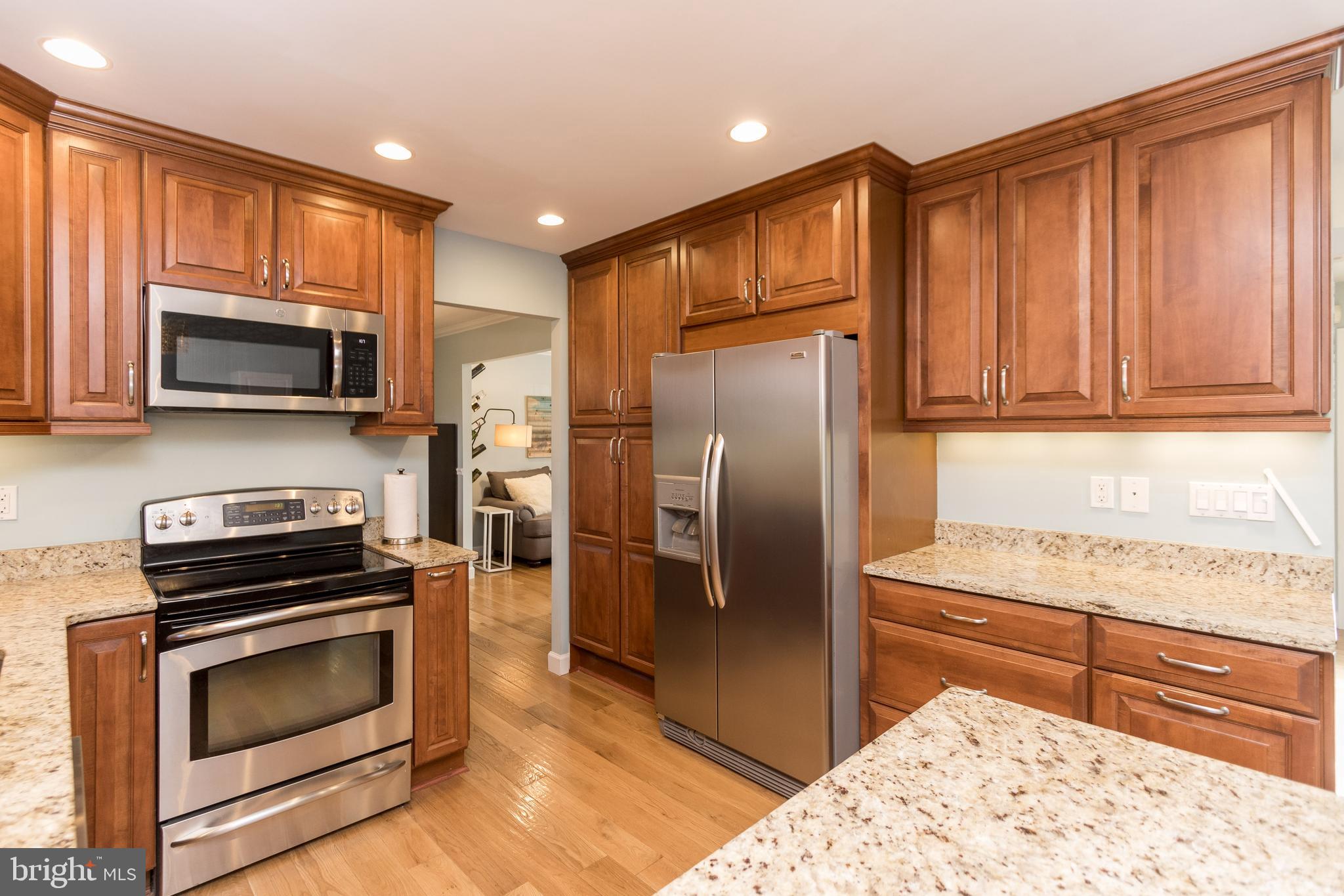 BROOKVILLE KNOLLS - Residential