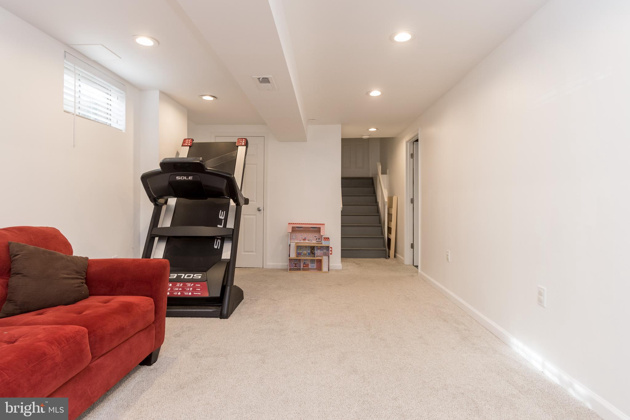 BROOKVILLE KNOLLS - Residential