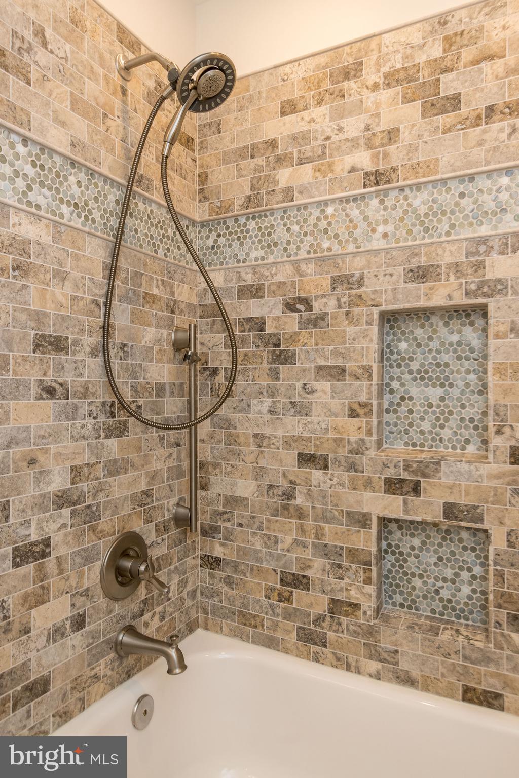 BROOKVILLE KNOLLS - Residential