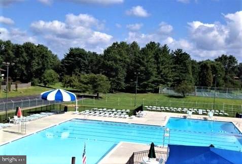 BROOKVILLE KNOLLS - Residential