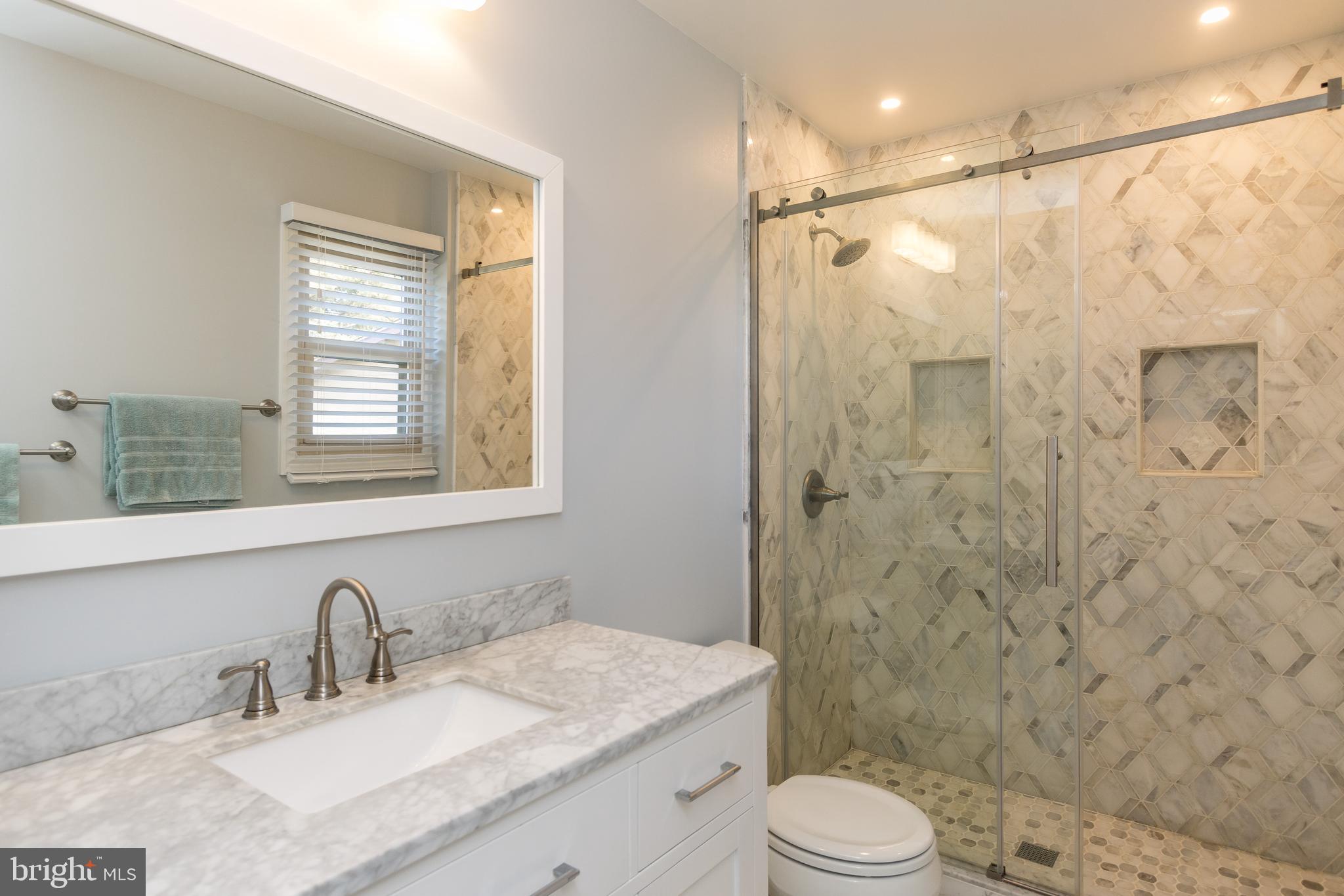 BROOKVILLE KNOLLS - Residential