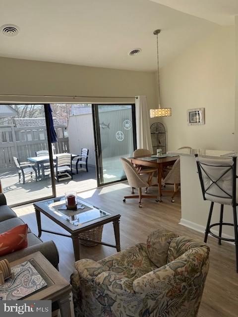 SEA COLONY WEST - Residential