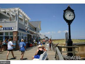 SEA COLONY WEST - Residential