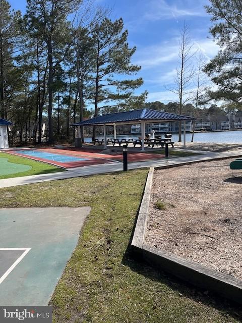 SEA COLONY WEST - Residential