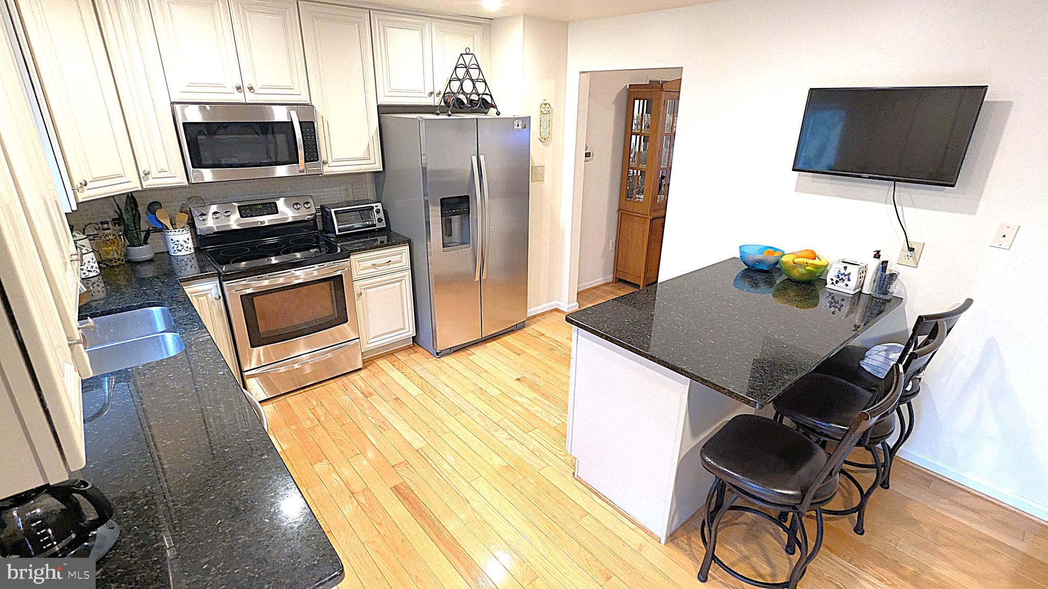 CHERRYWOOD SQUARE - Residential