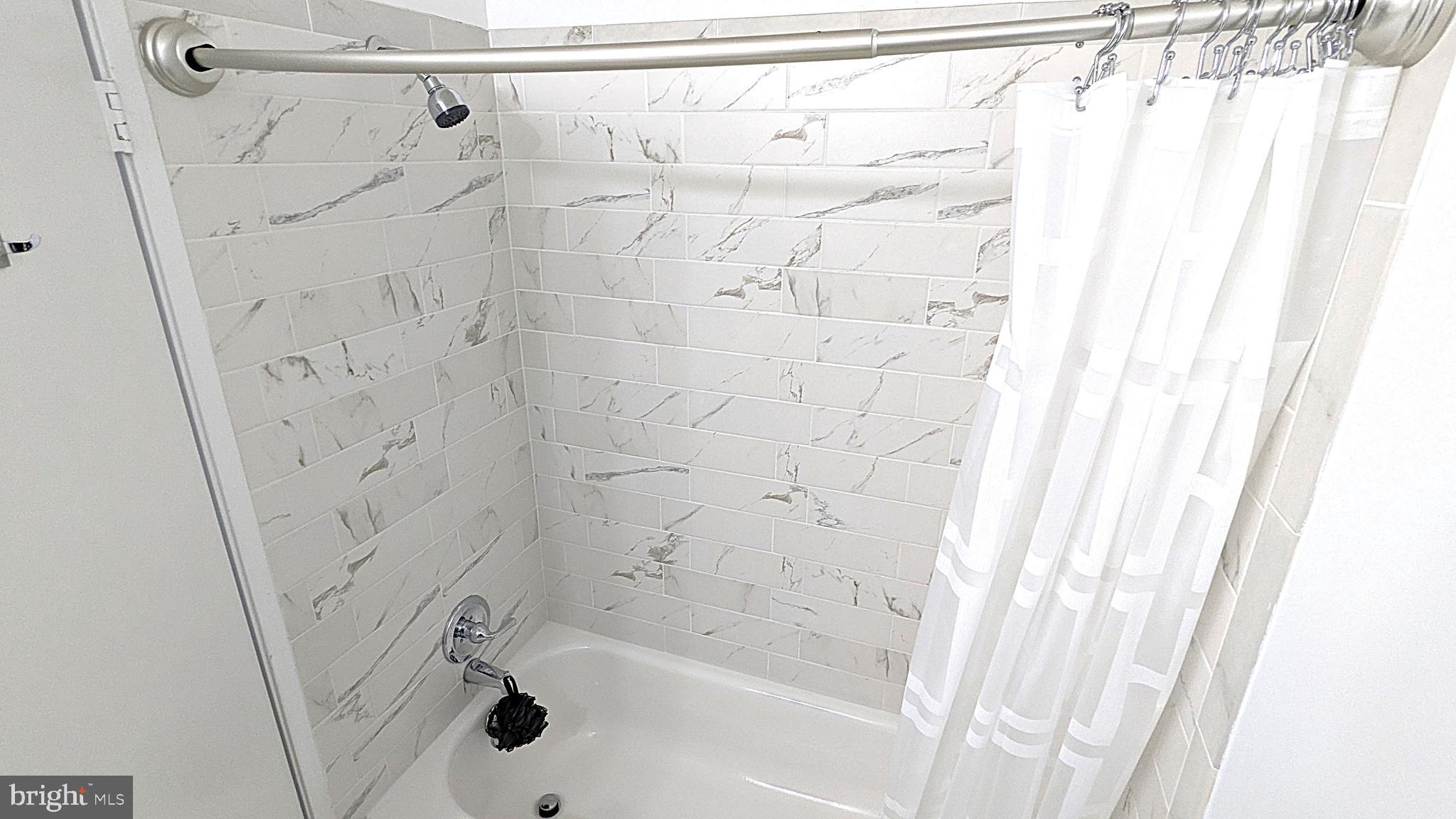 CHERRYWOOD SQUARE - Residential