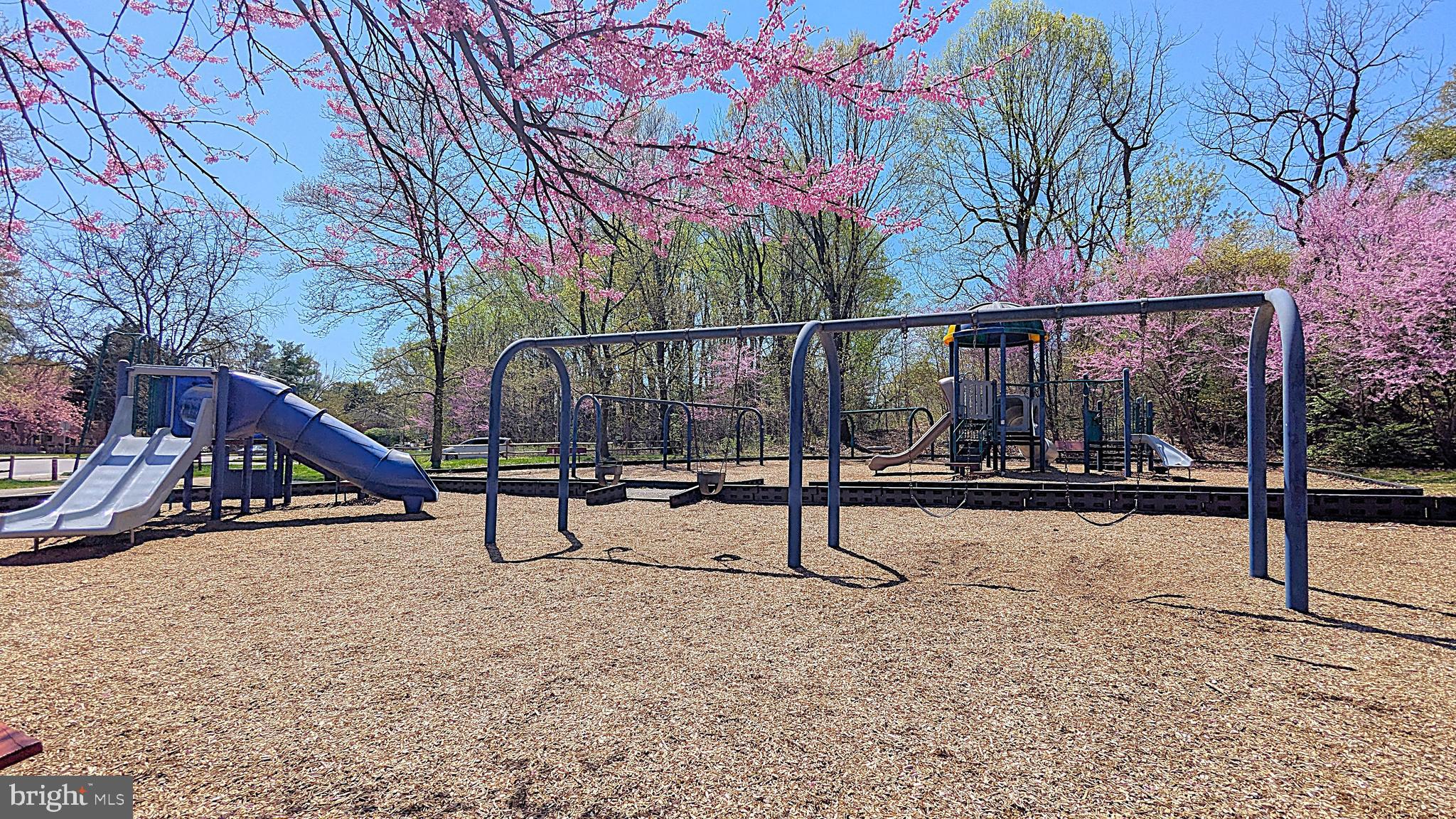 CHERRYWOOD SQUARE - Residential