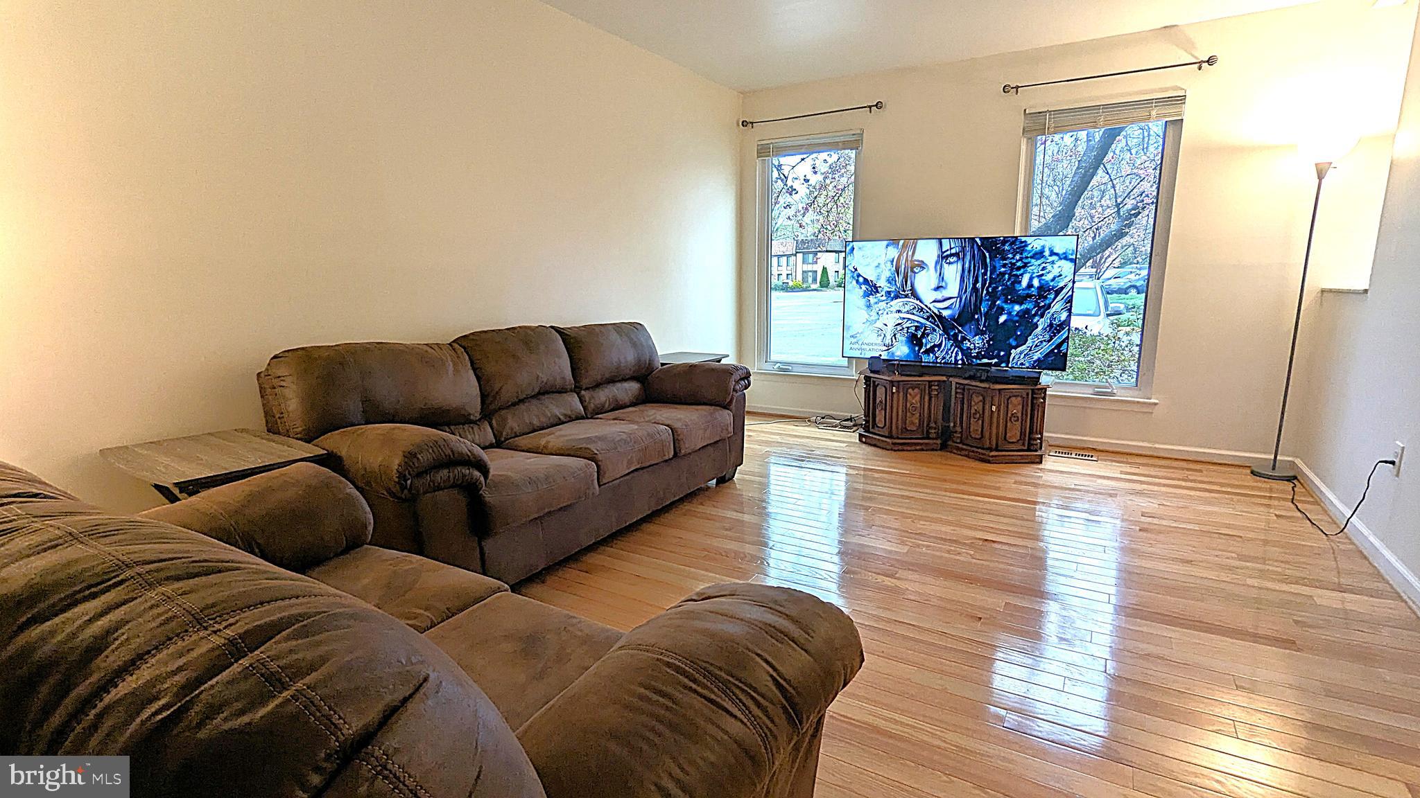 CHERRYWOOD SQUARE - Residential