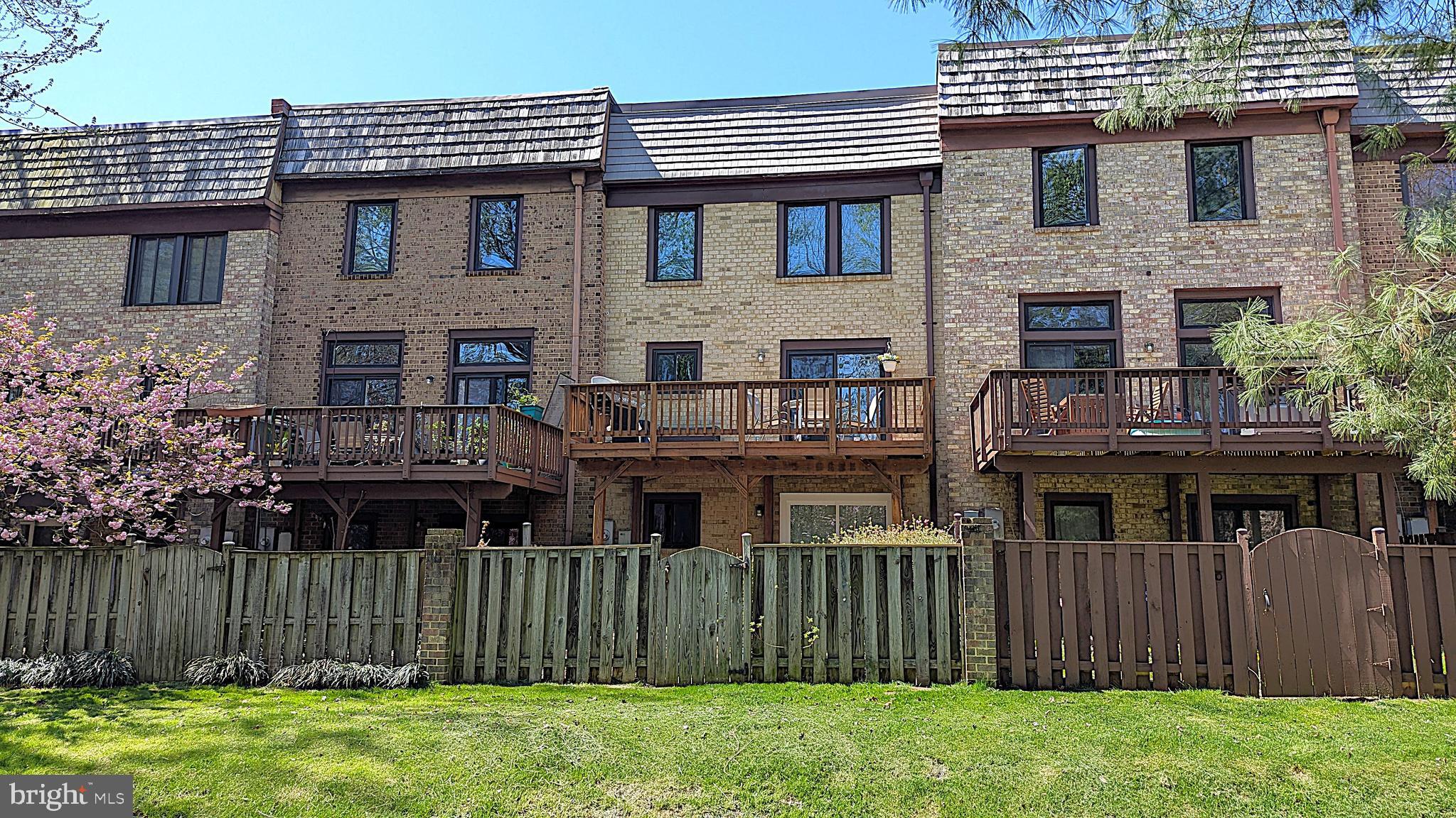 CHERRYWOOD SQUARE - Residential