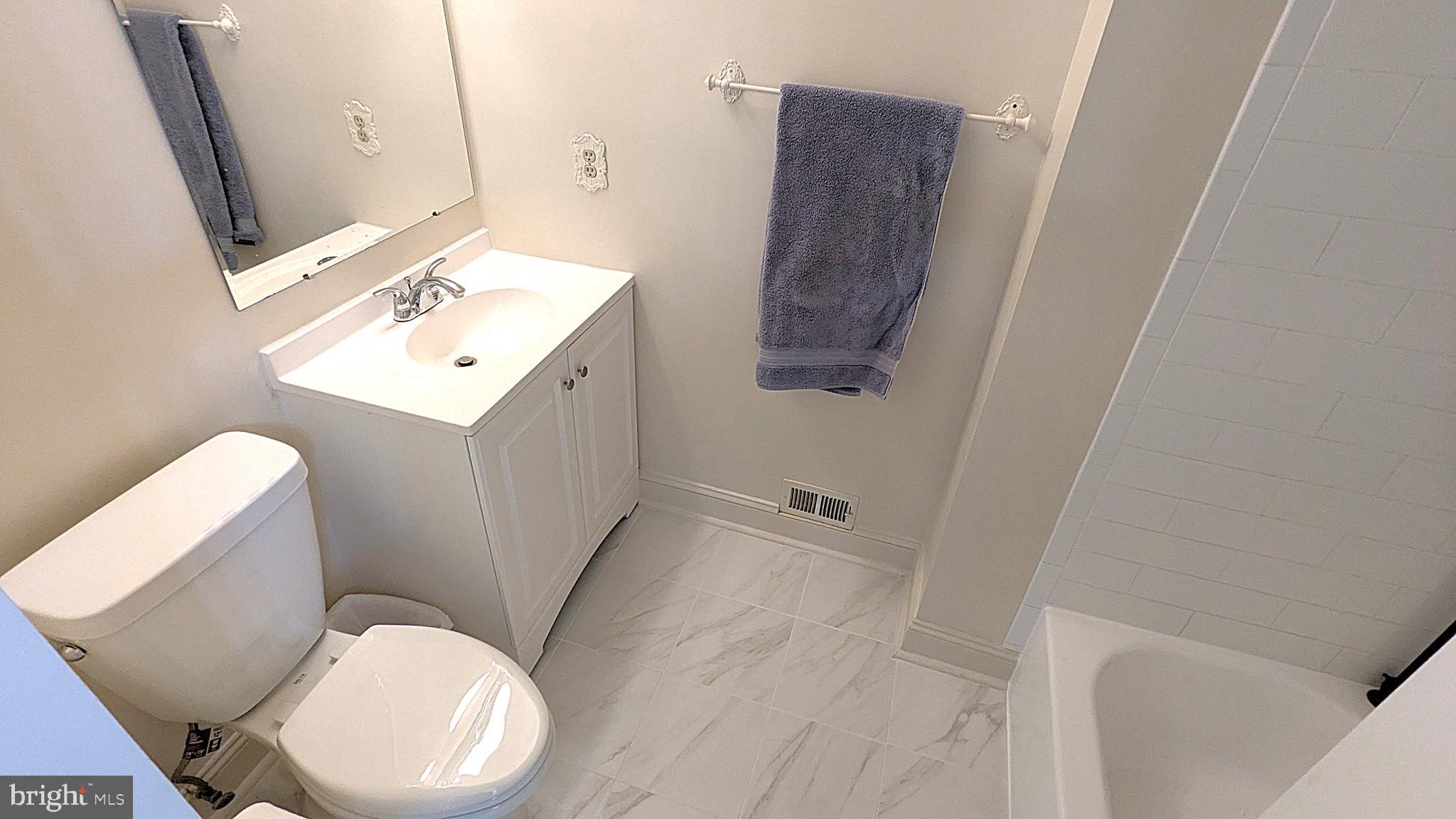 CHERRYWOOD SQUARE - Residential