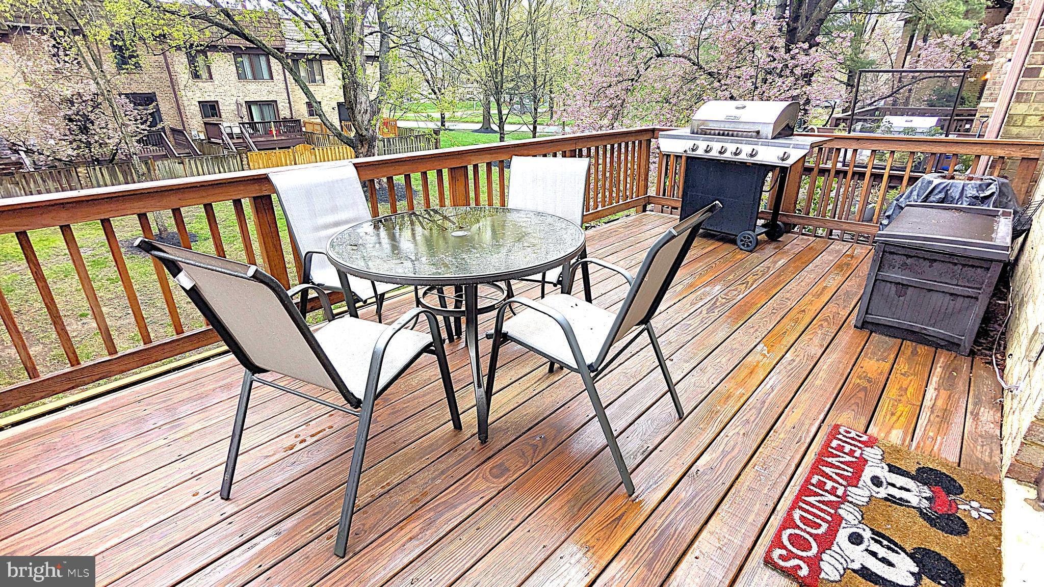 CHERRYWOOD SQUARE - Residential