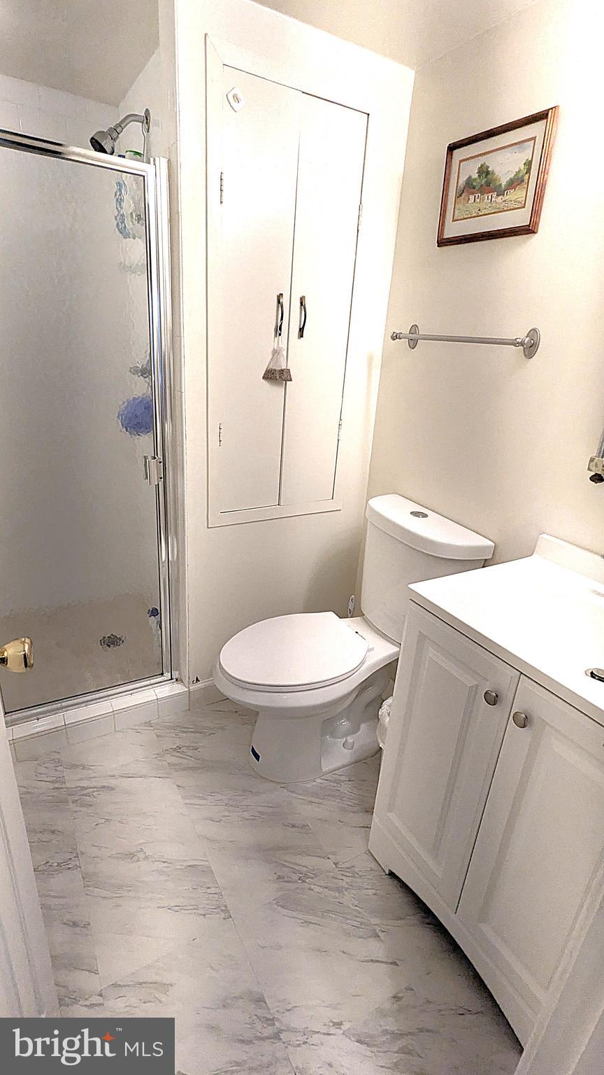 CHERRYWOOD SQUARE - Residential