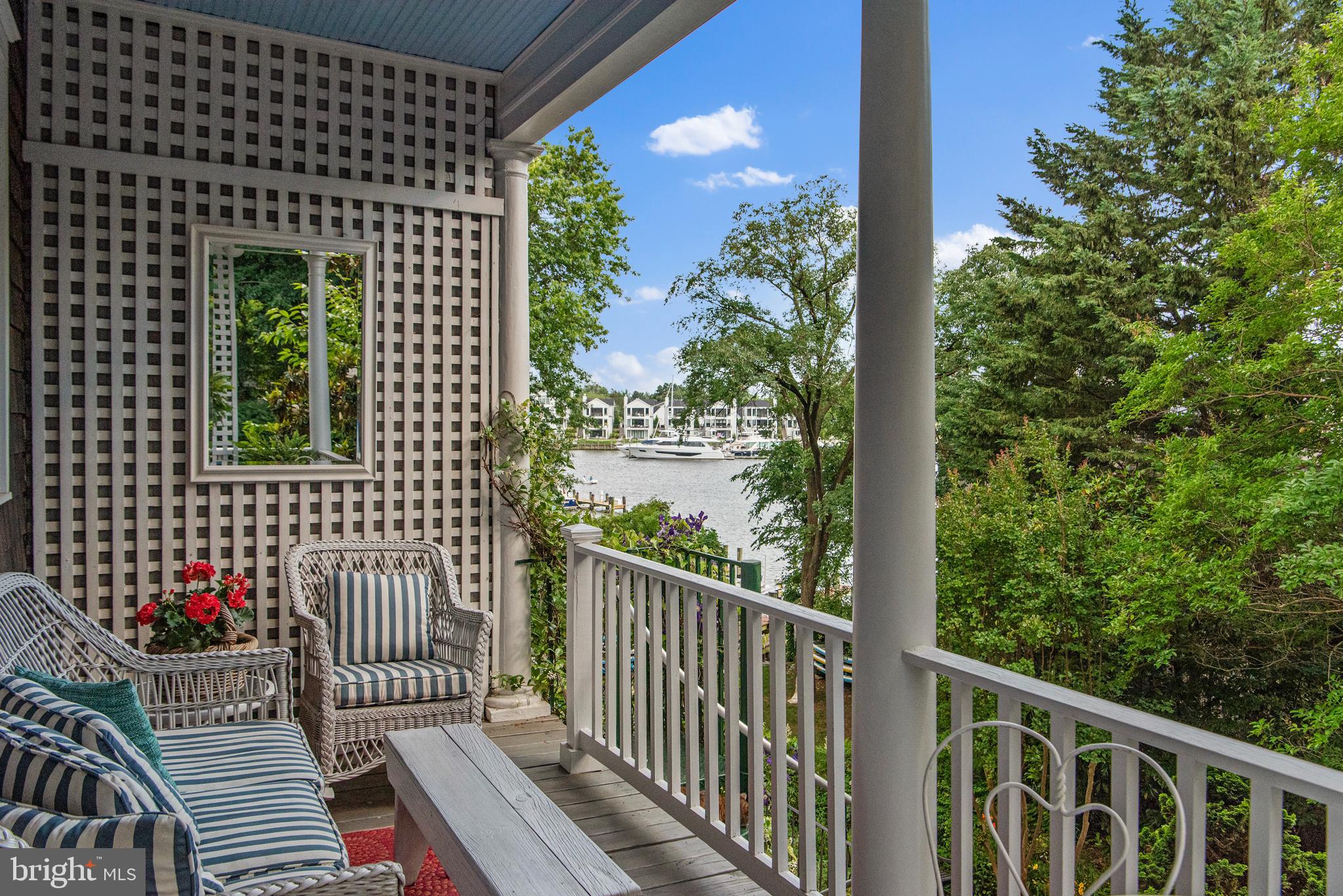 HISTORIC DISTRICT - Residential