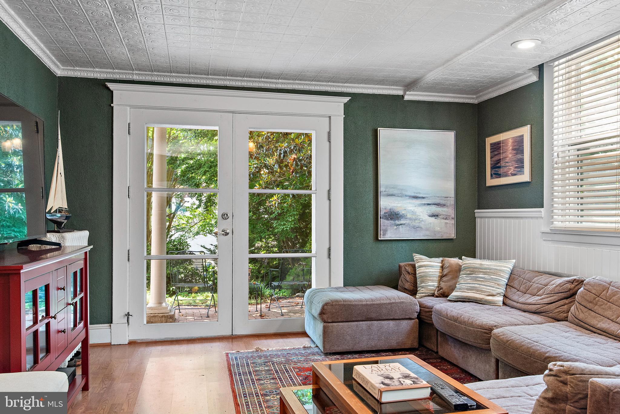 HISTORIC DISTRICT - Residential