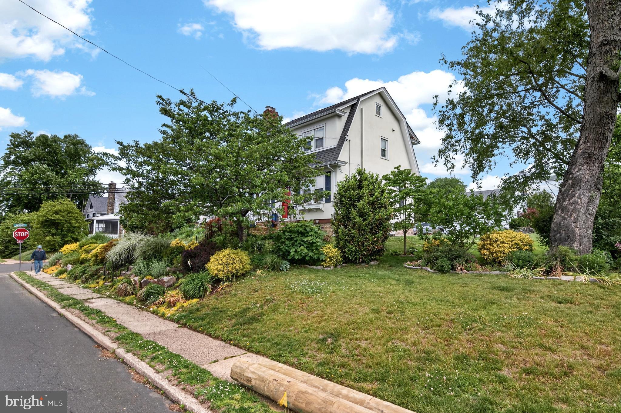 HILLTOP ESTATES - Residential