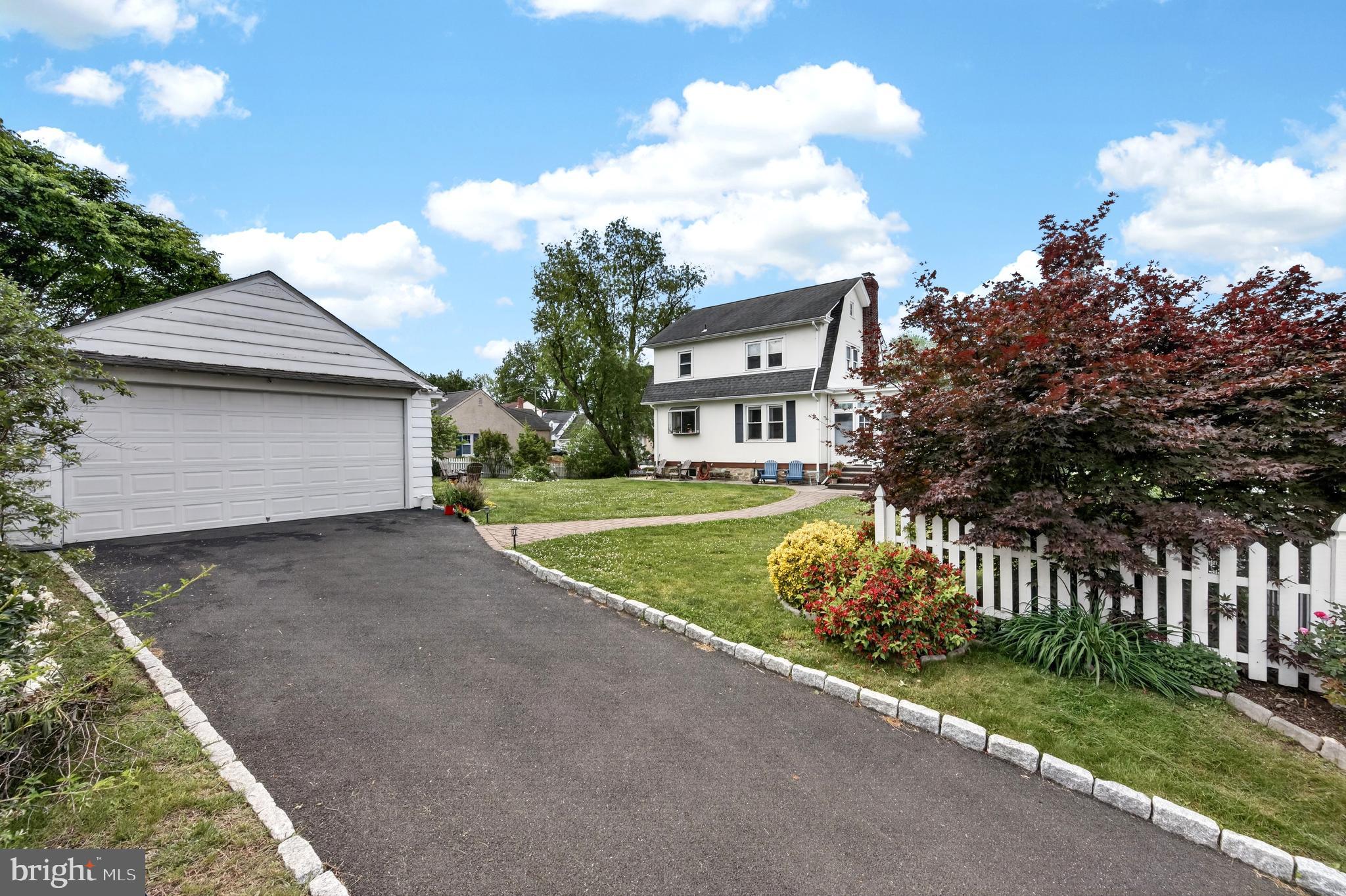 HILLTOP ESTATES - Residential