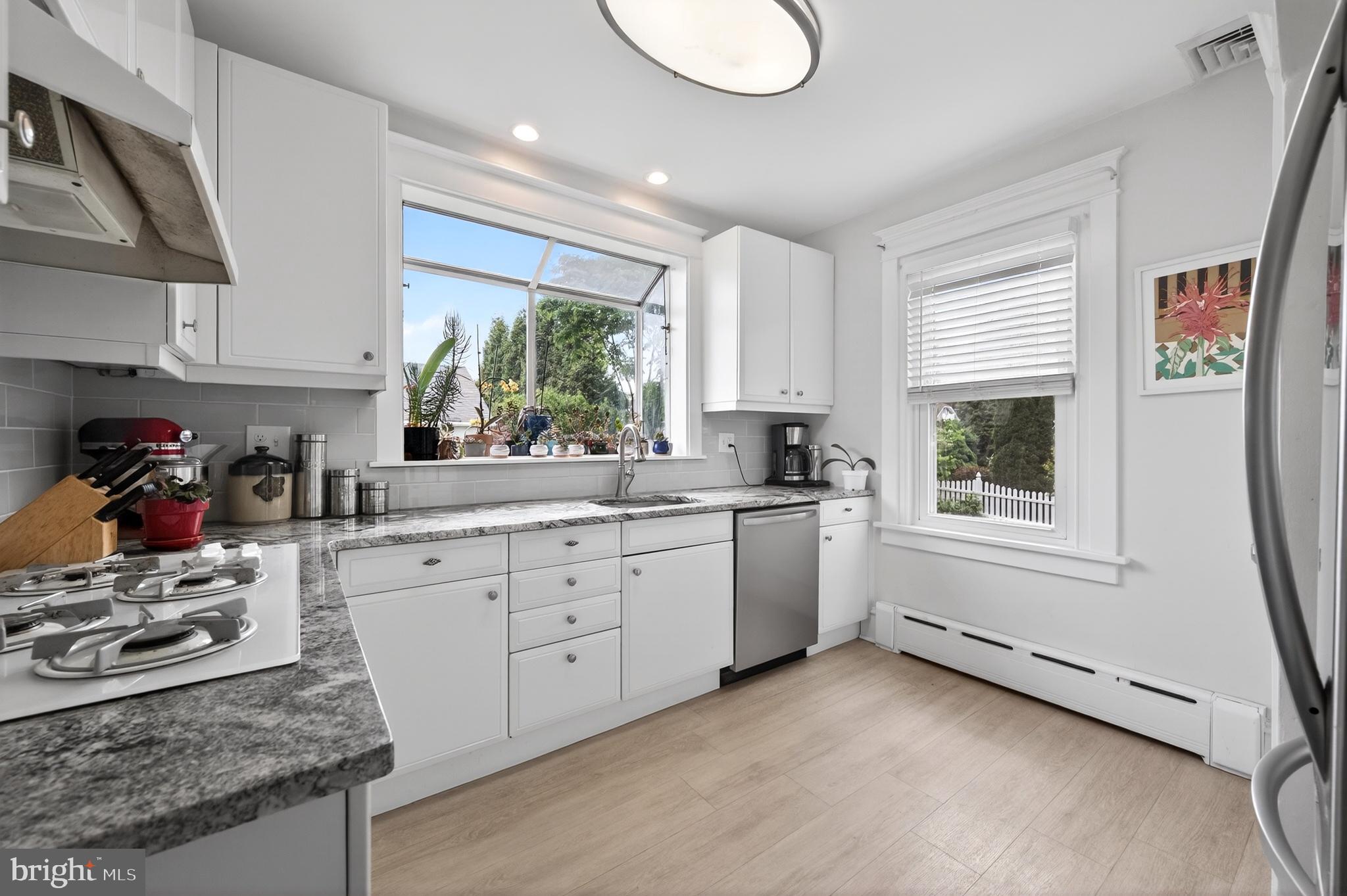 HILLTOP ESTATES - Residential