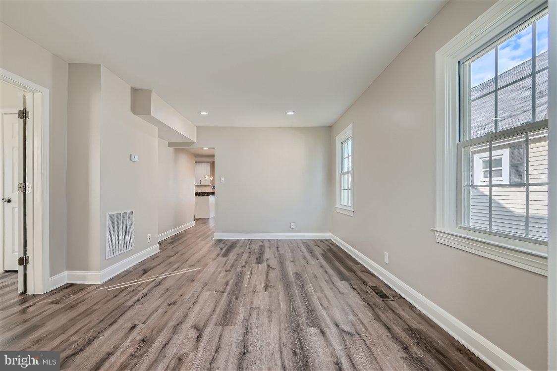 HARFORD PARK - Residential Lease