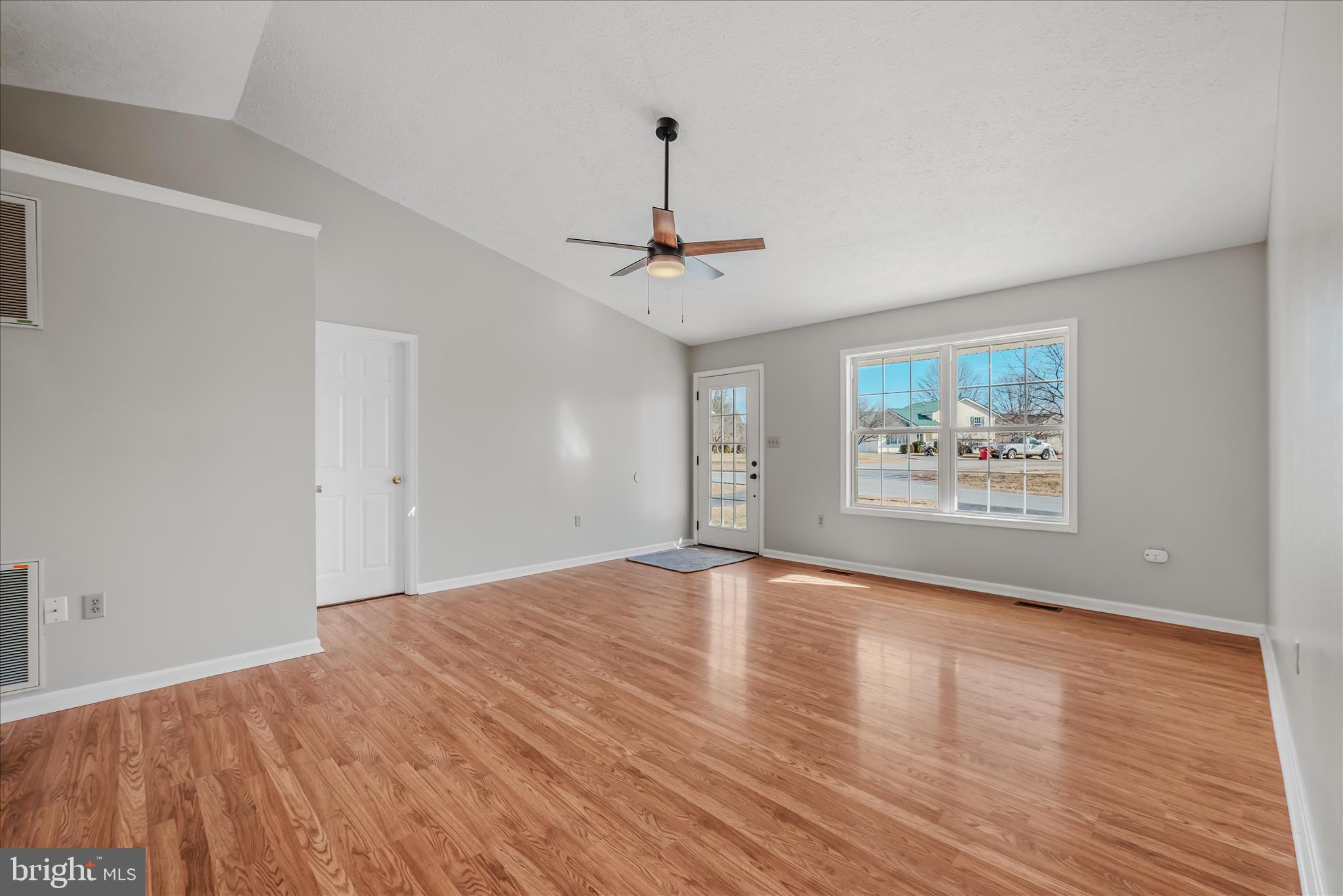 DOUGLAS OAKS - Residential