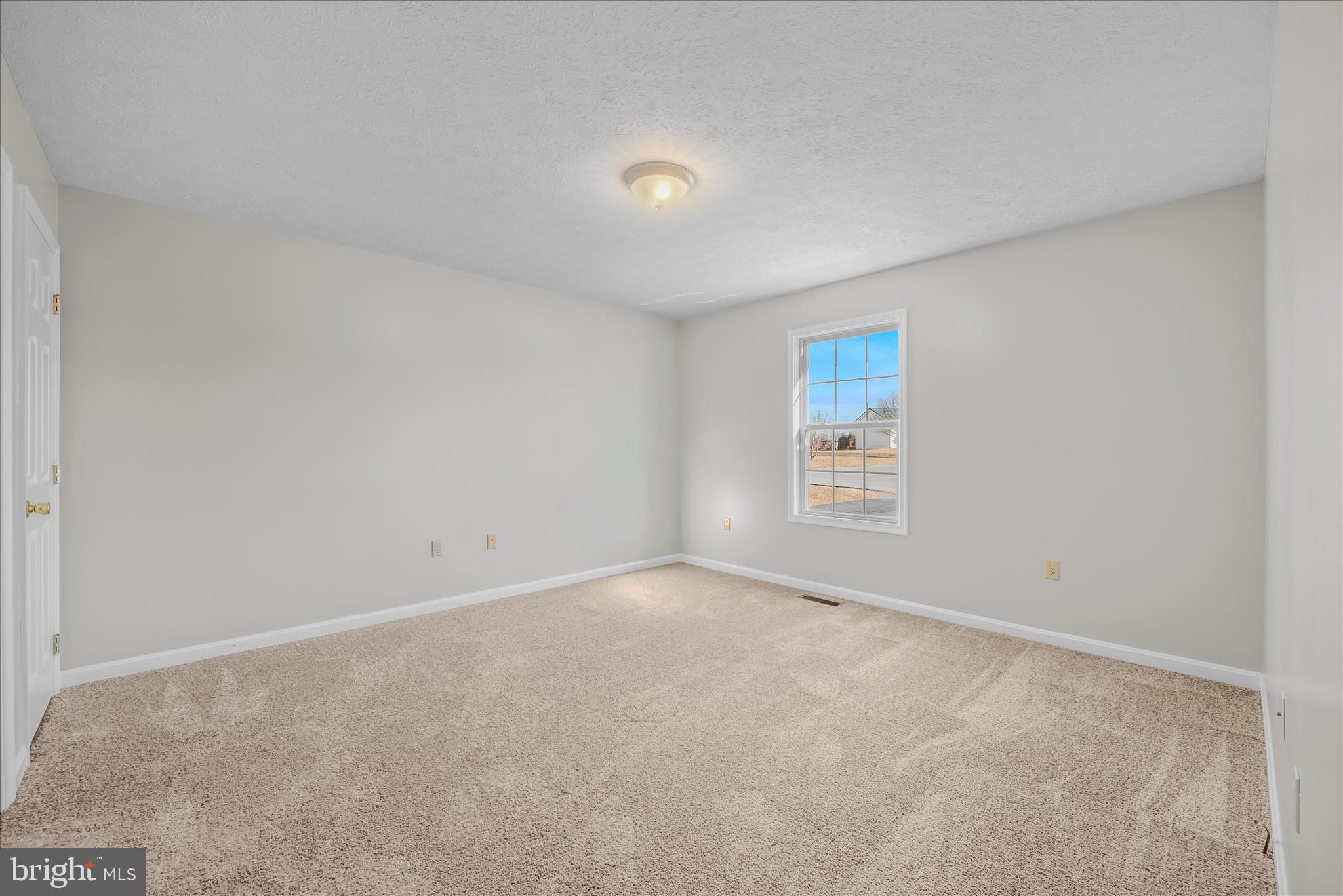 DOUGLAS OAKS - Residential