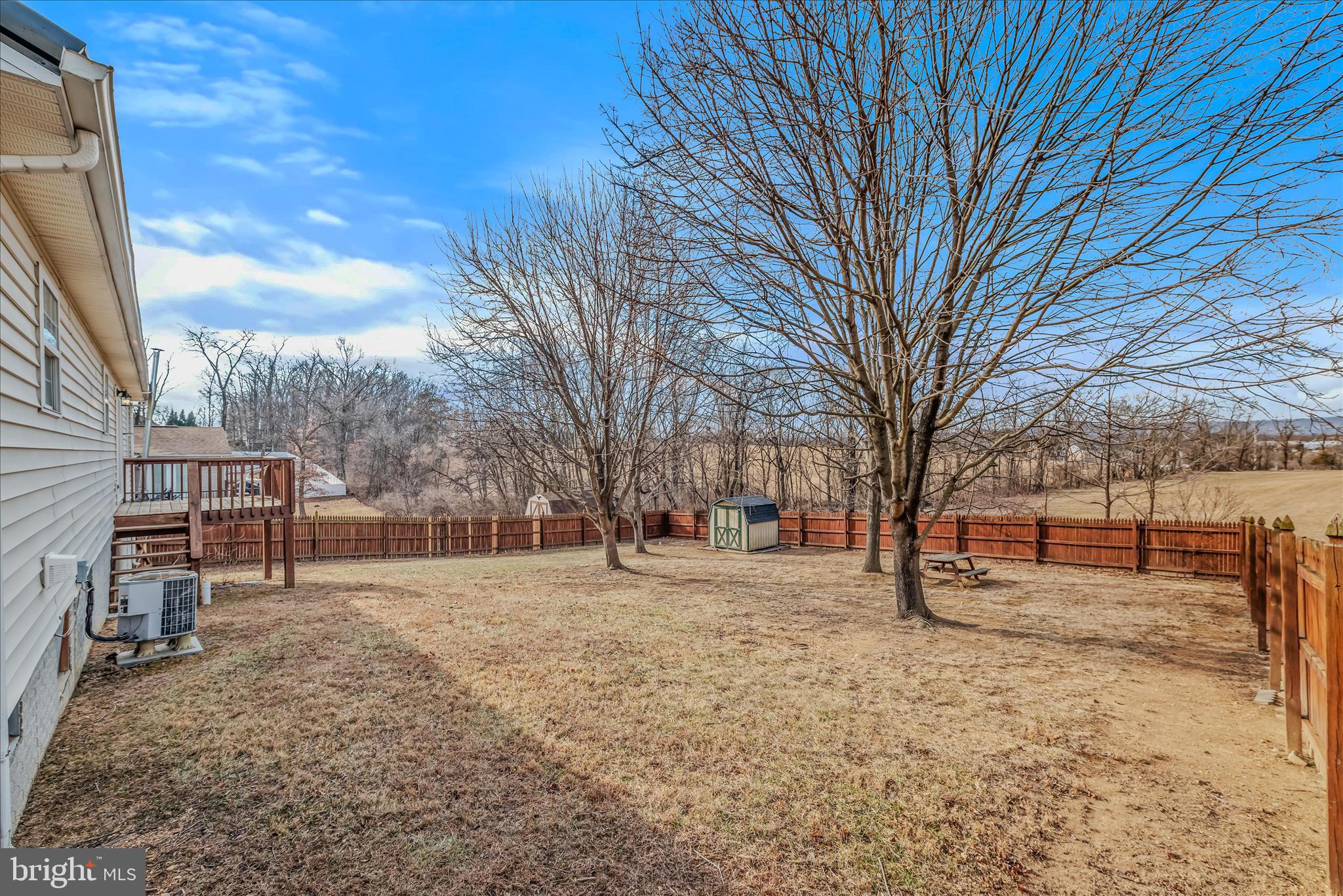 DOUGLAS OAKS - Residential