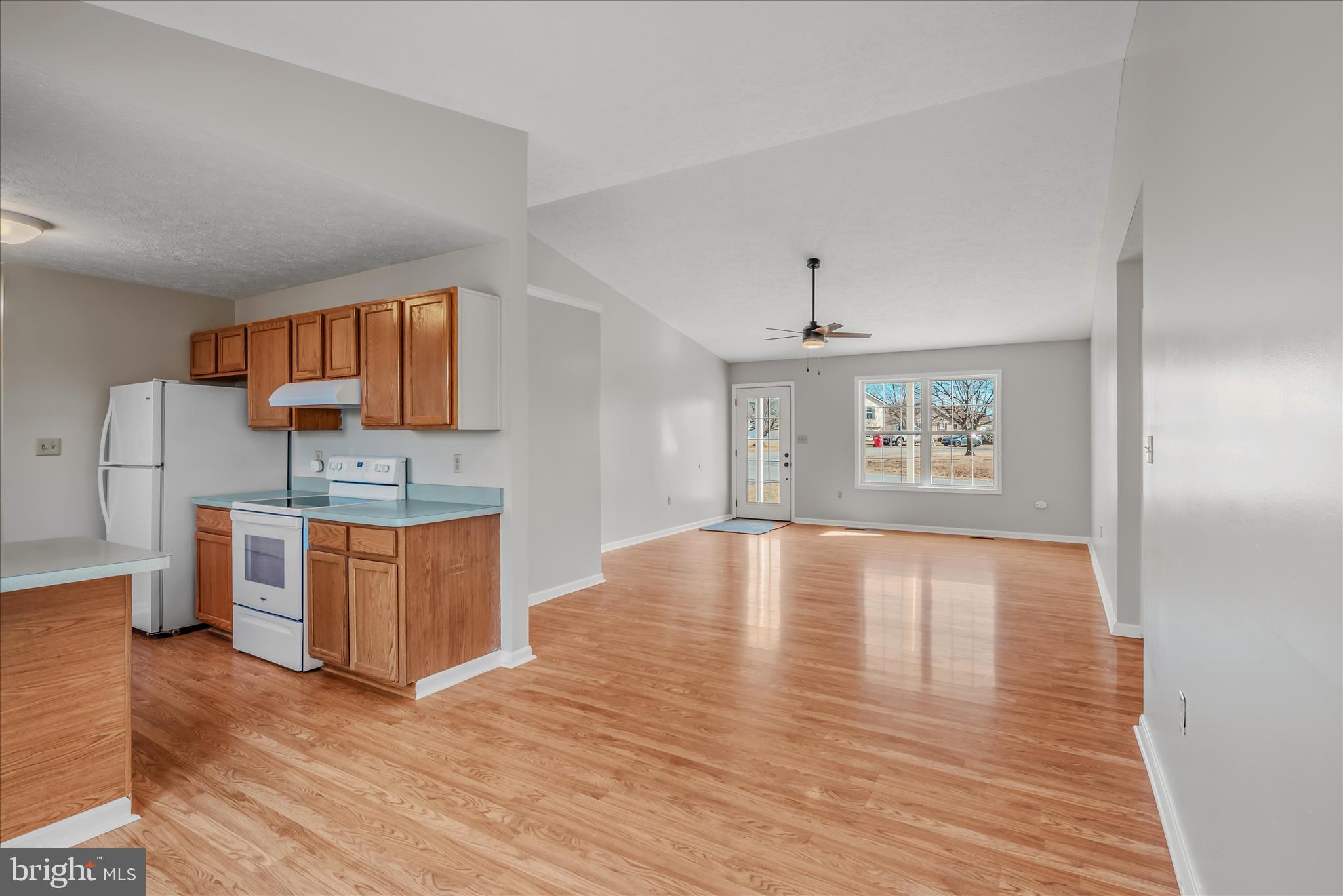 DOUGLAS OAKS - Residential