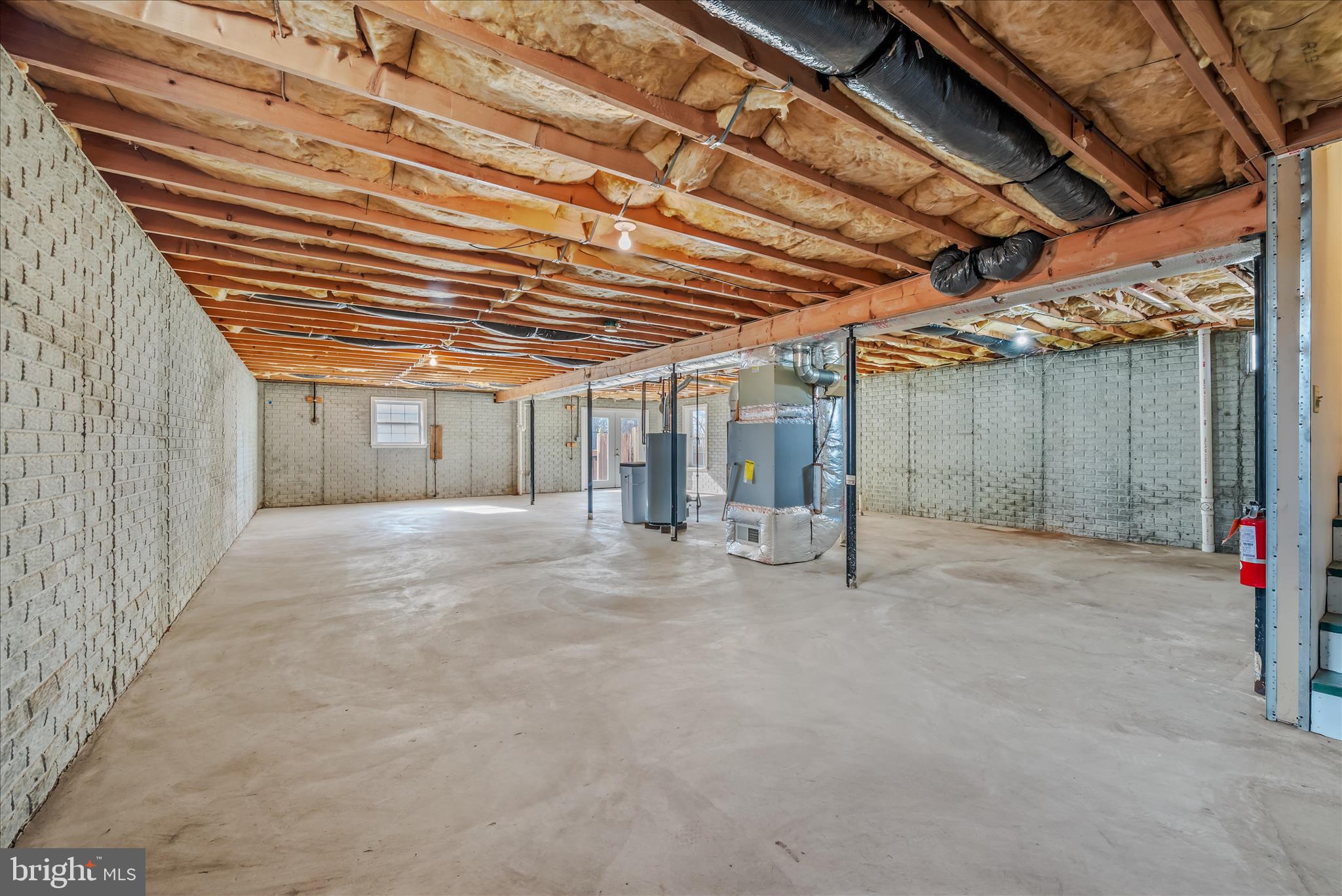 DOUGLAS OAKS - Residential