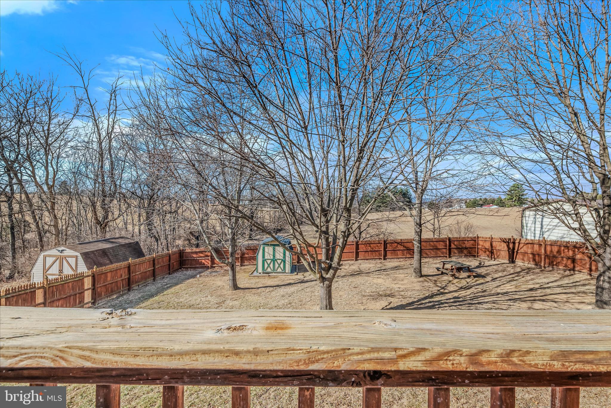 DOUGLAS OAKS - Residential