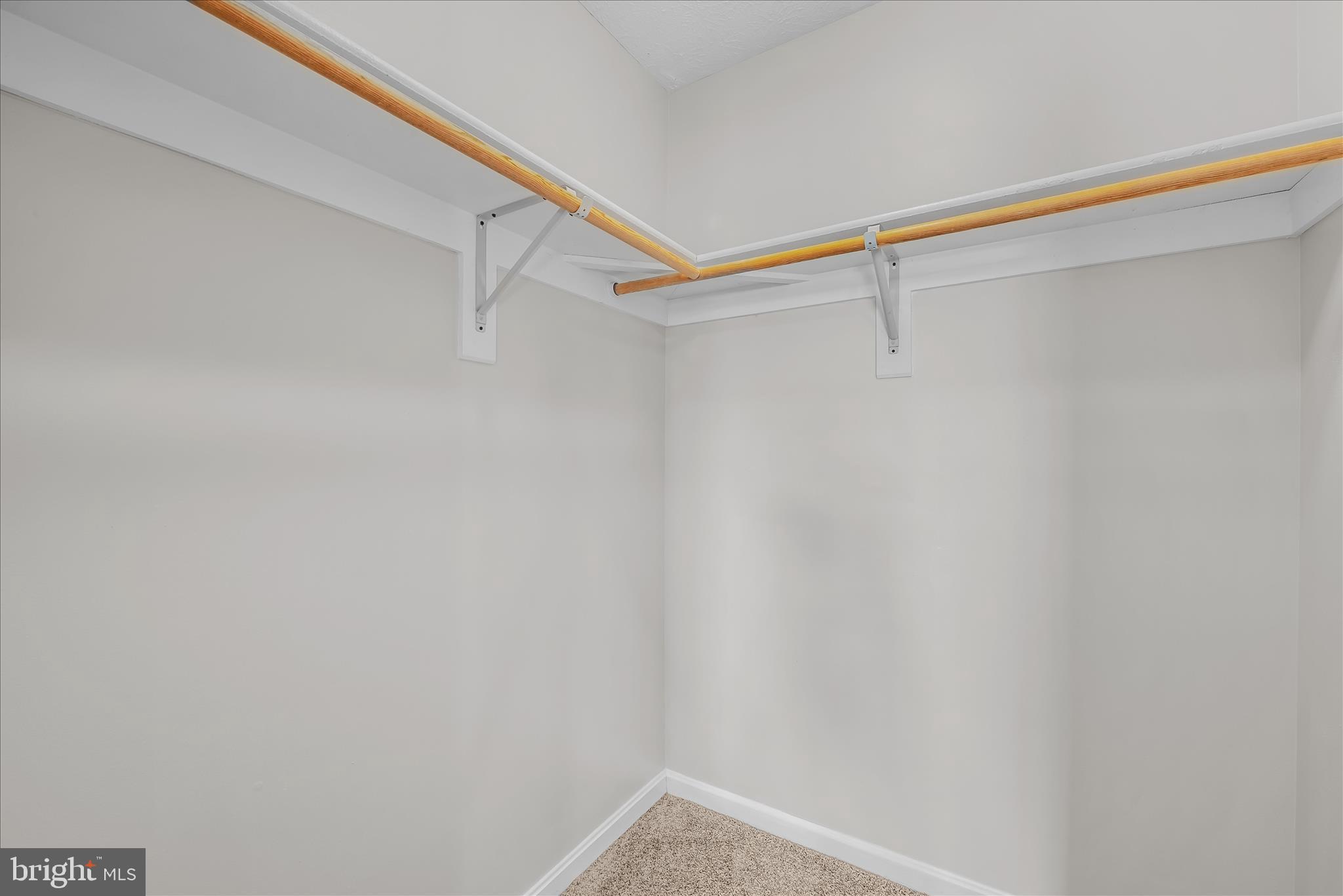 DOUGLAS OAKS - Residential