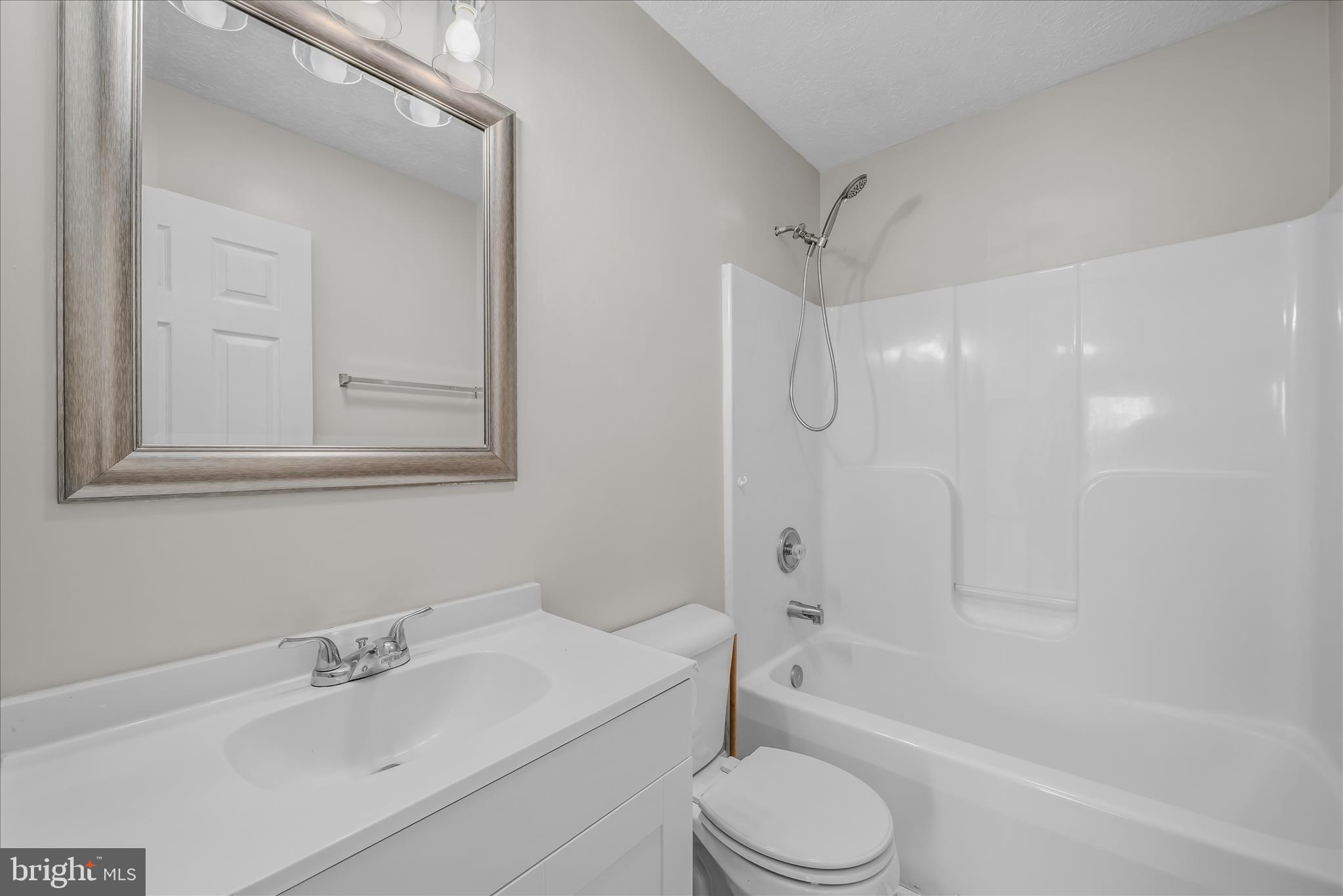 DOUGLAS OAKS - Residential