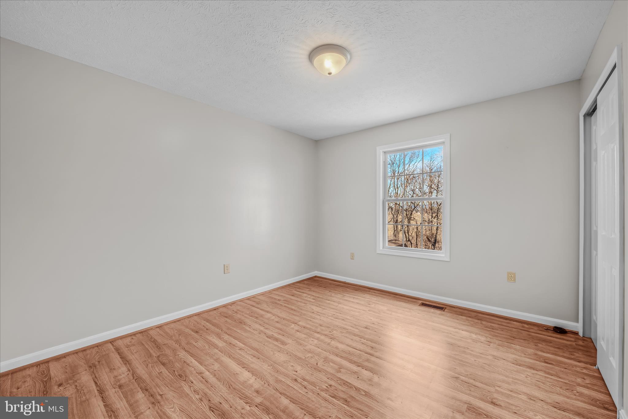 DOUGLAS OAKS - Residential