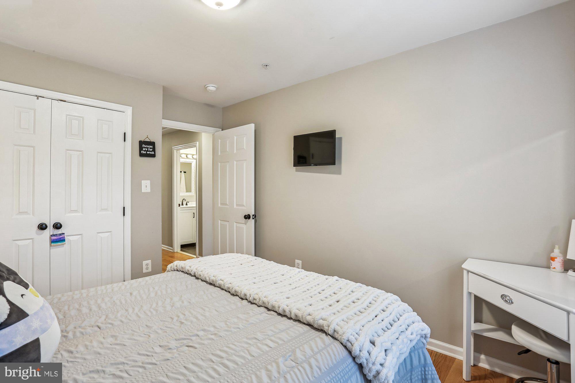 LAKELANDS - Residential