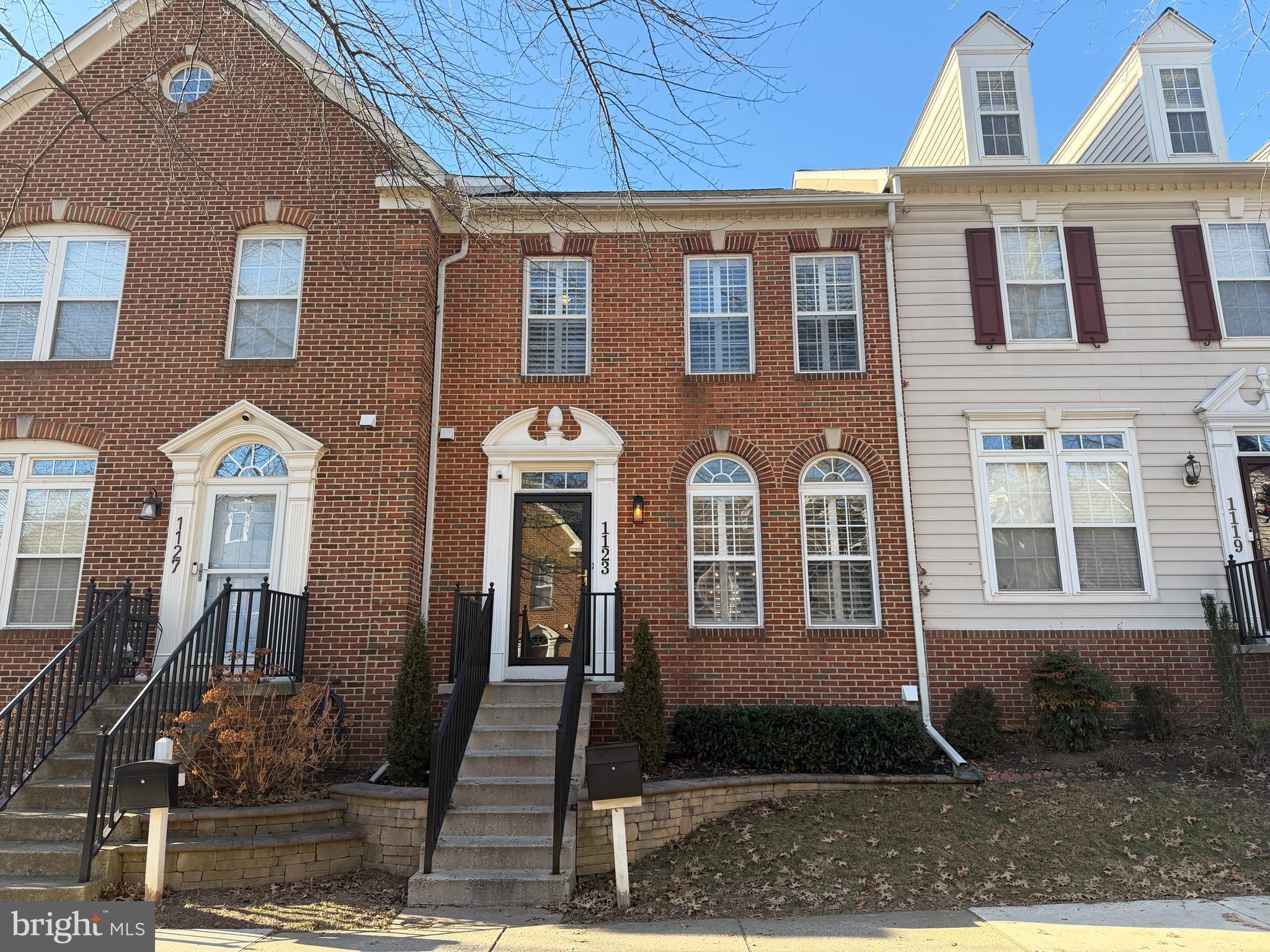 LAKELANDS - Residential