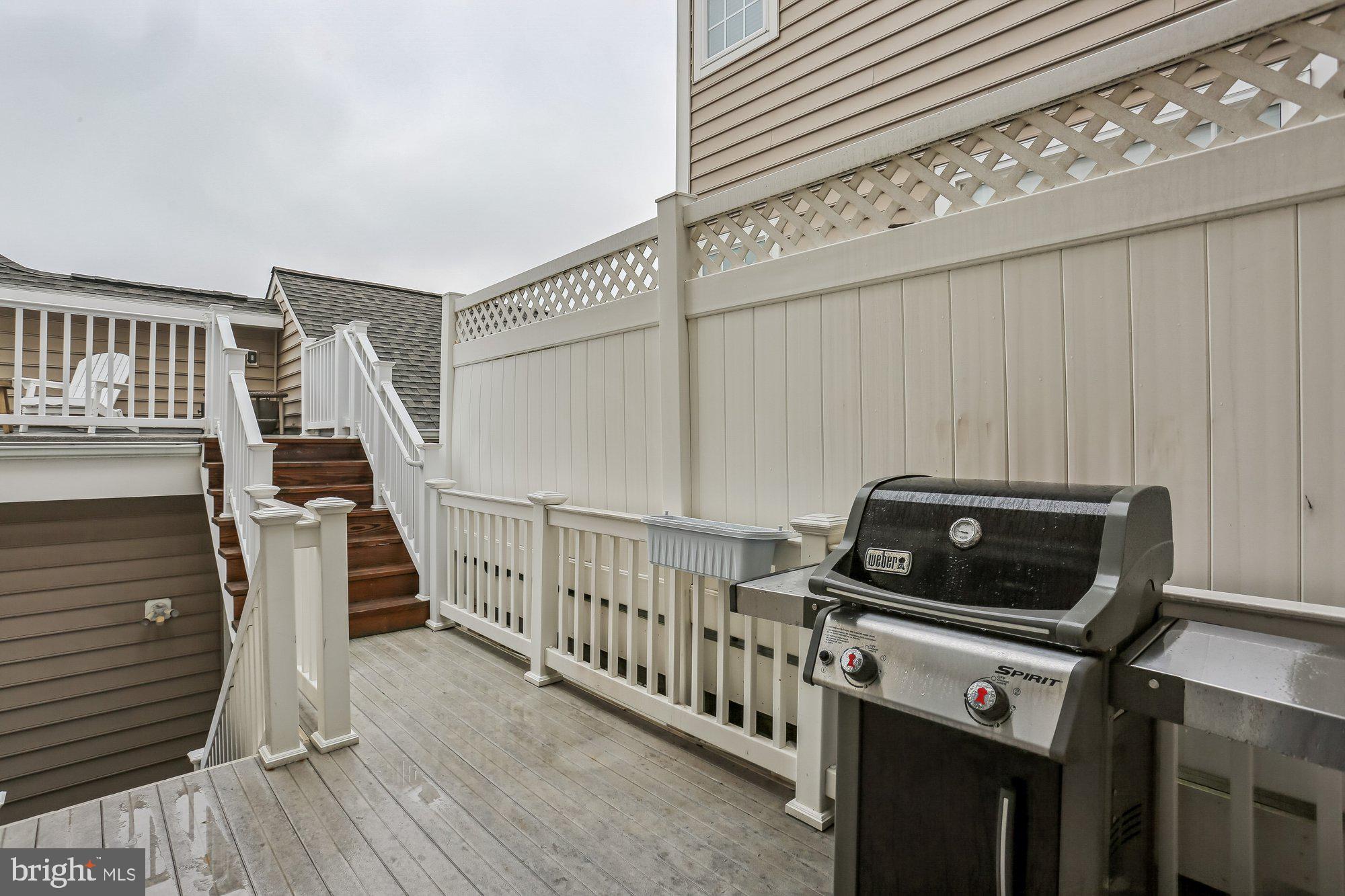 LAKELANDS - Residential