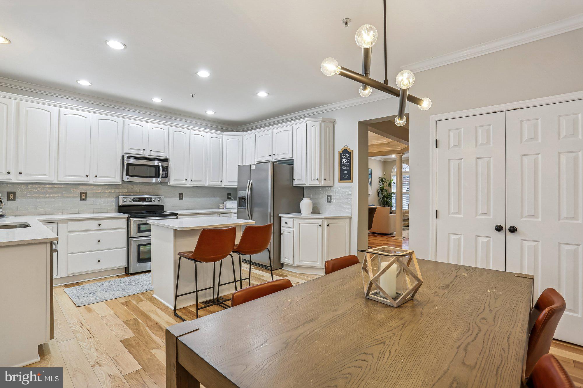 LAKELANDS - Residential