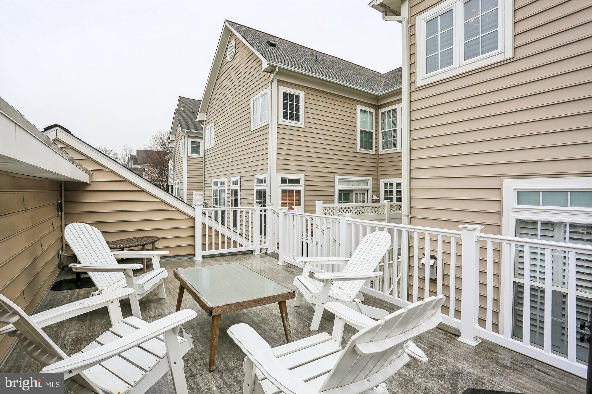 LAKELANDS - Residential