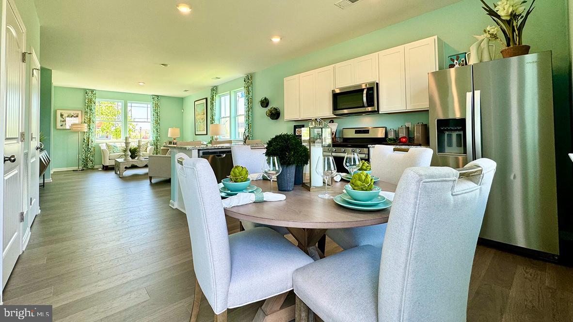 SASSAFRAS MEADOWS - Residential