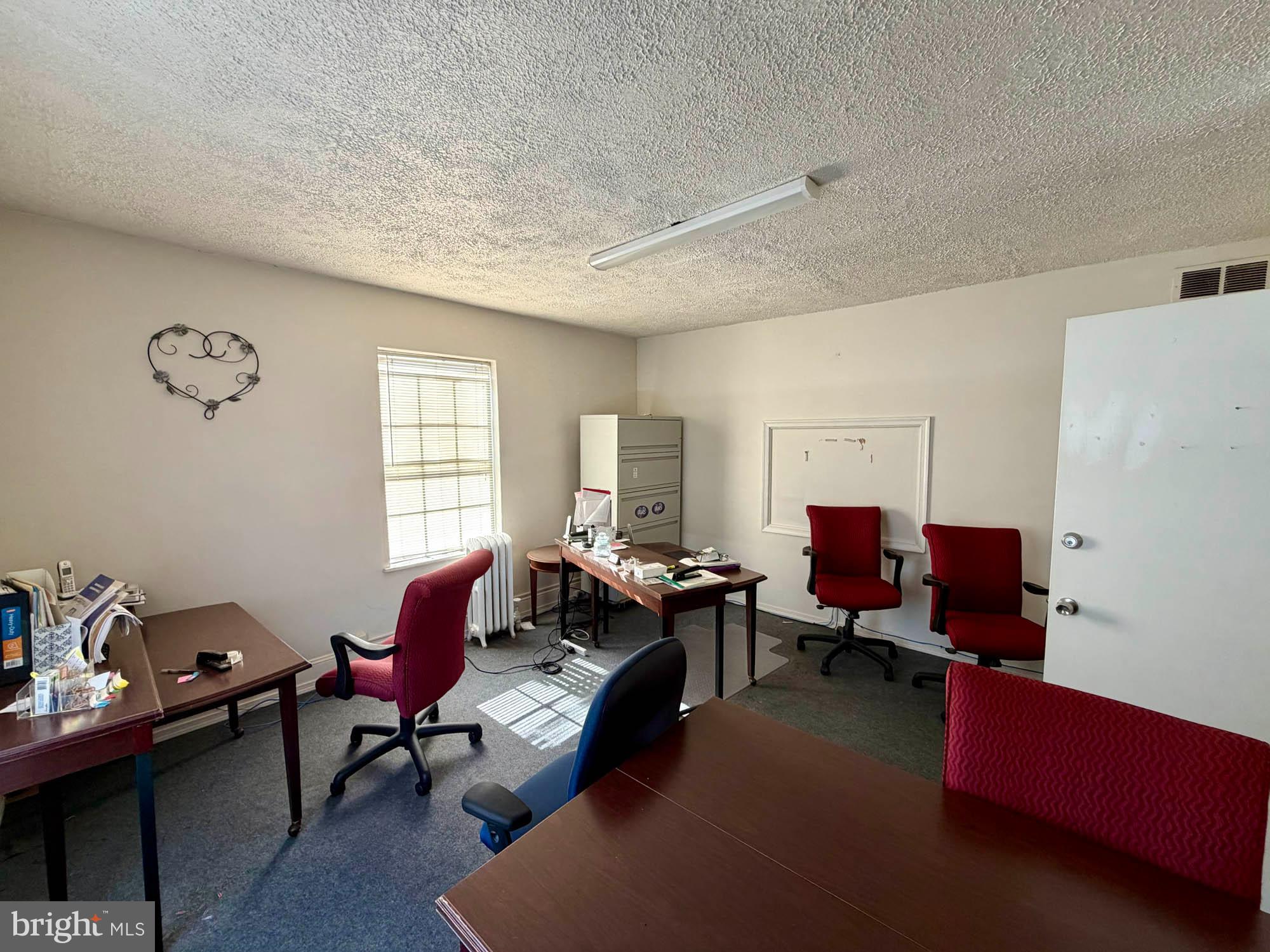 WINSTON GOVANS - Commercial Sale