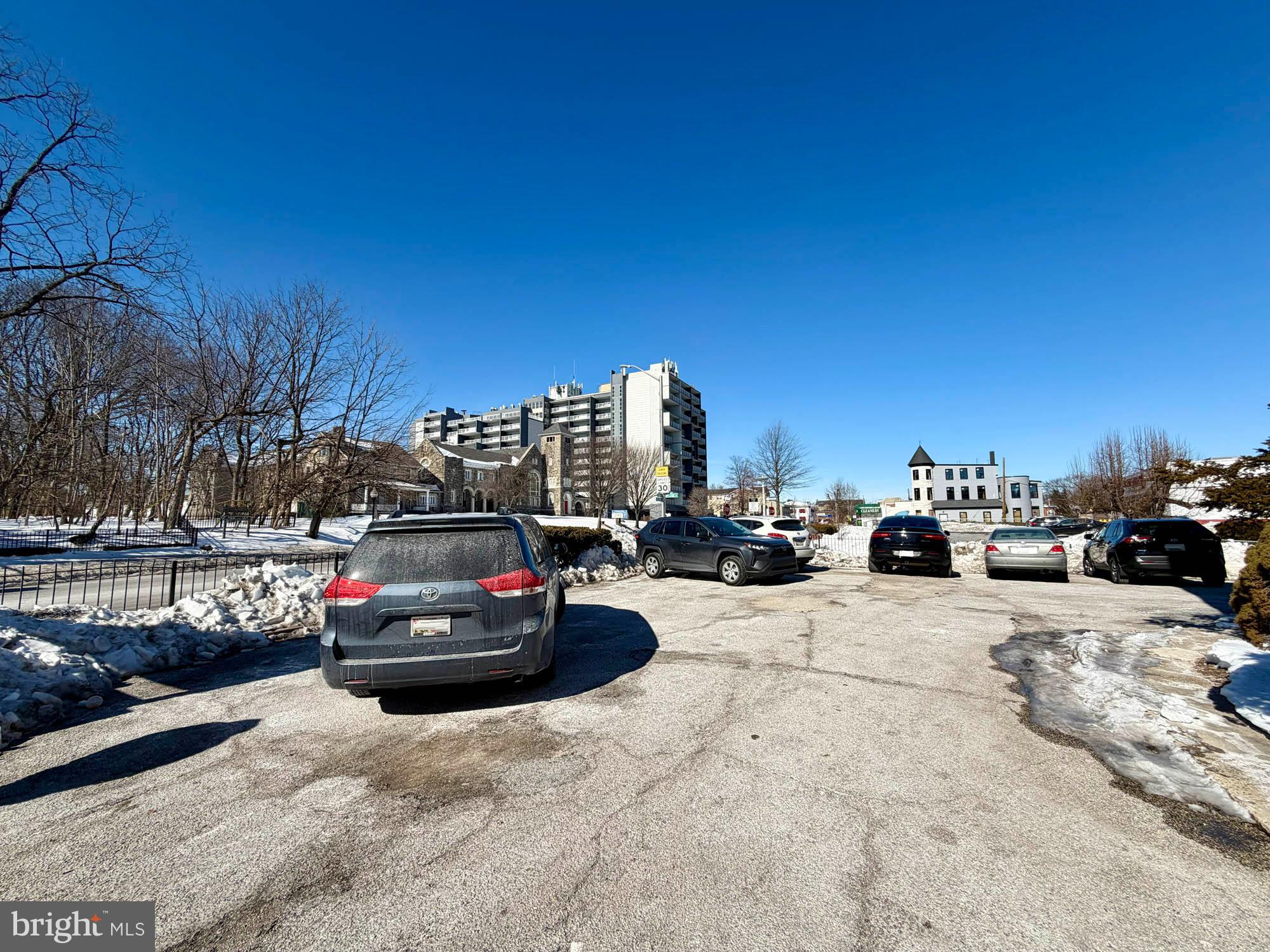 WINSTON GOVANS - Commercial Sale