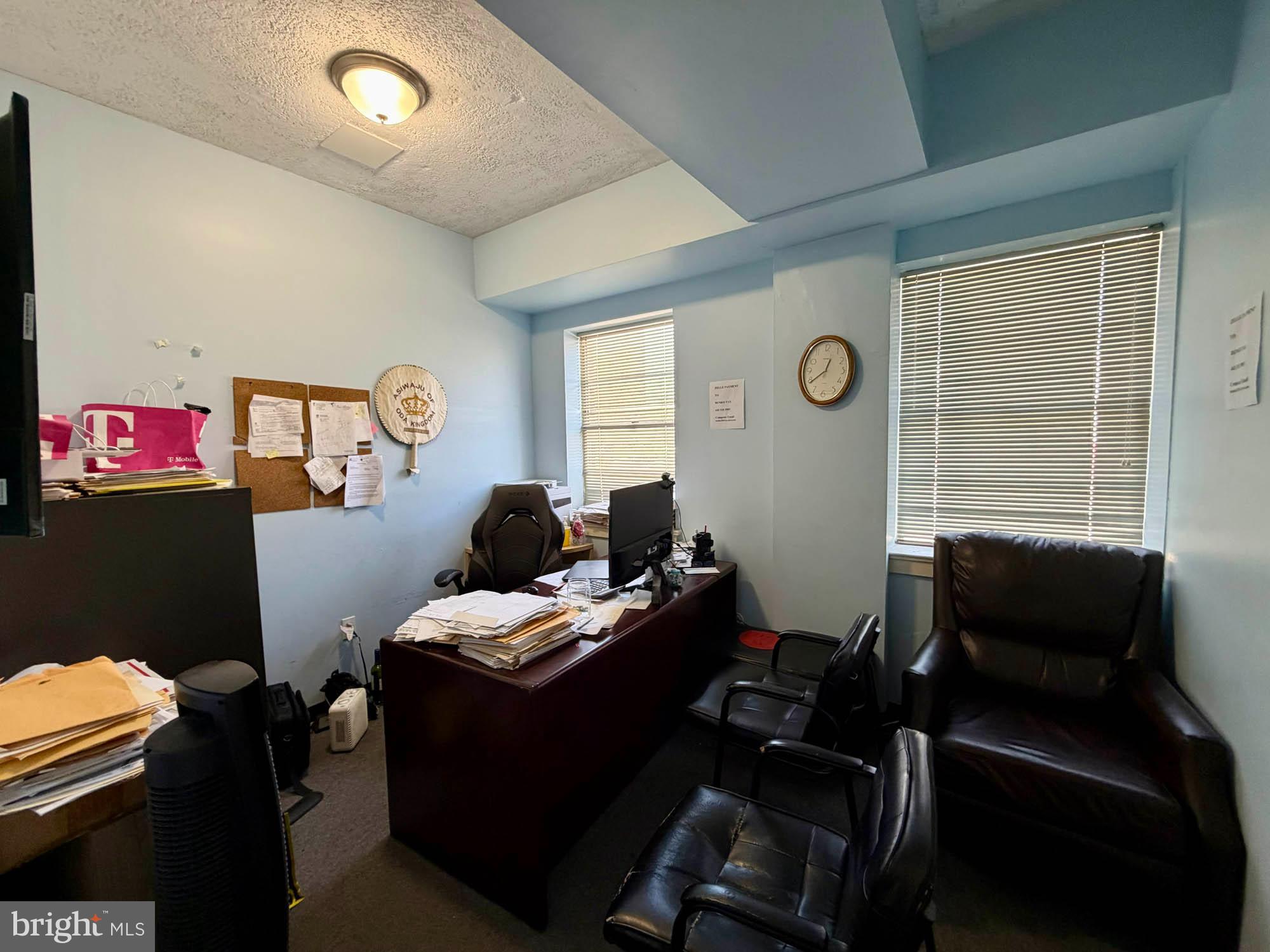 WINSTON GOVANS - Commercial Sale