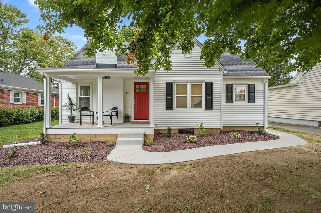 Photo of 914 S State Street, DOVER, DE 19901 (MLS # DEKT2040180)