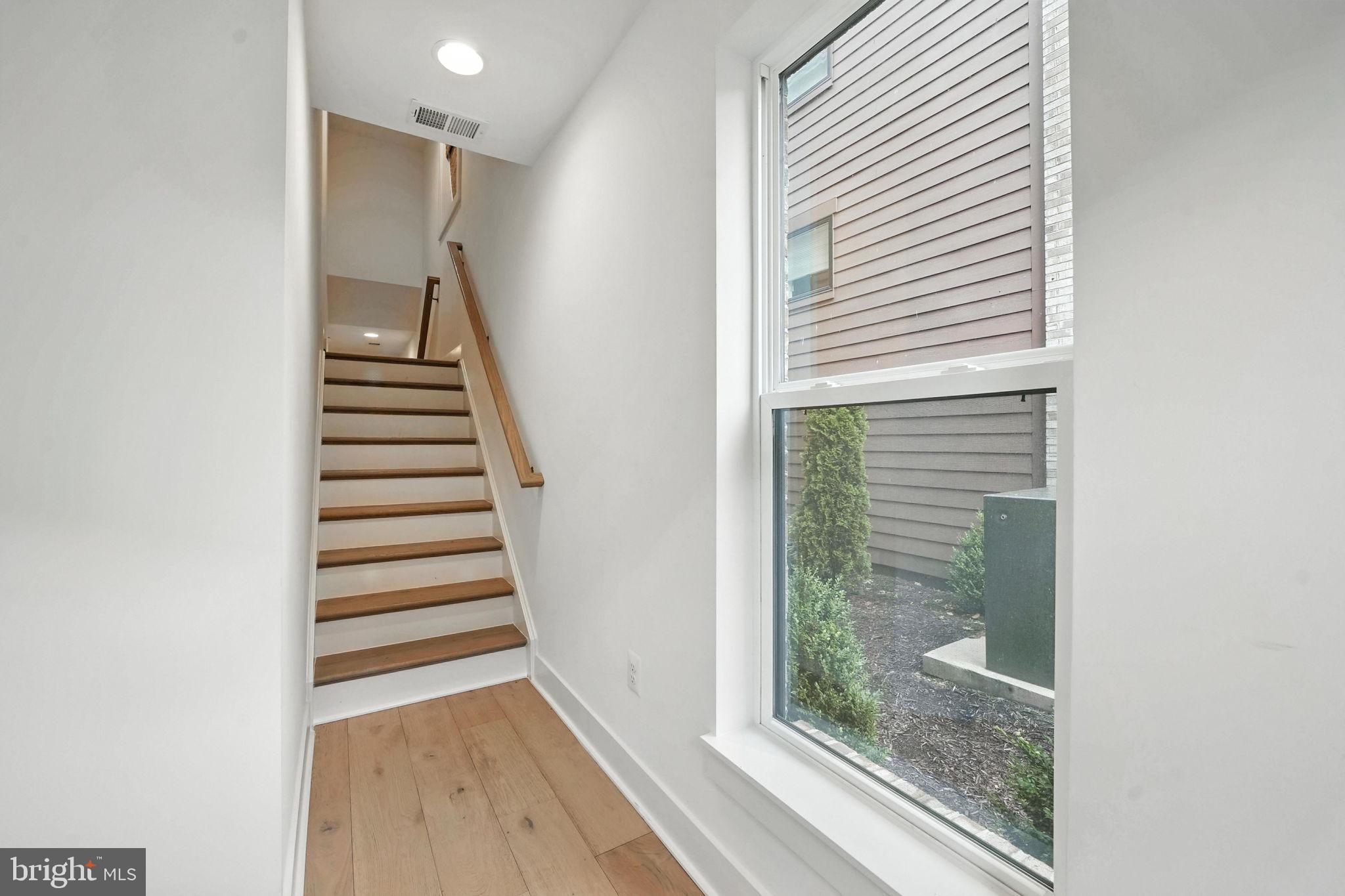 3536 SUTTON HEIGHTS CIRCLE