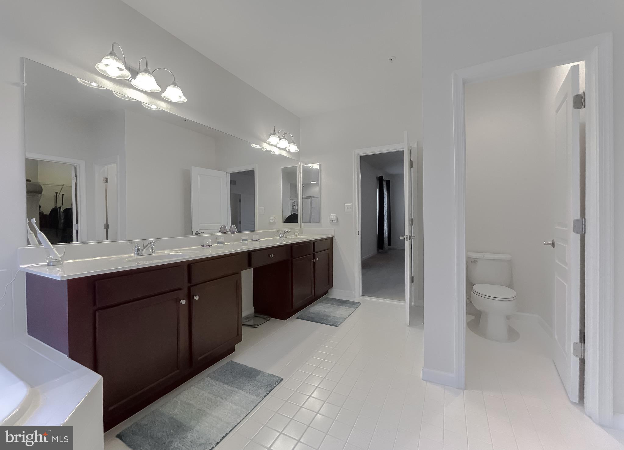 WOODLAND PARK AT WILDEWOOD - Residential