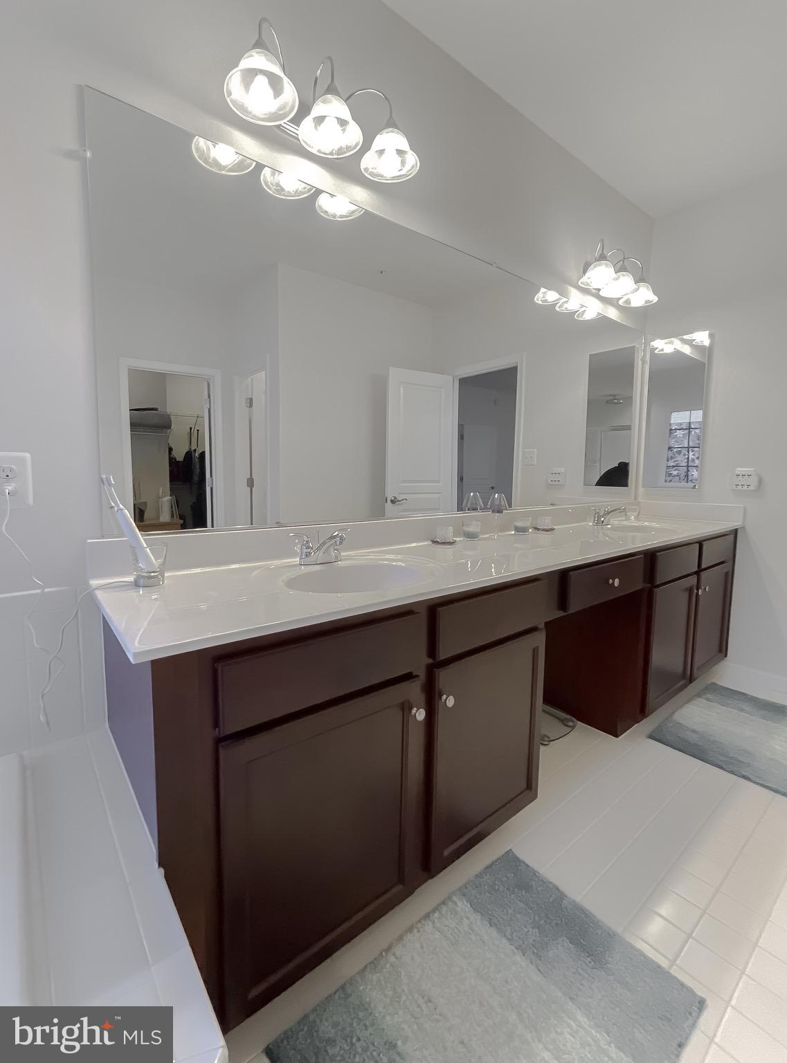 WOODLAND PARK AT WILDEWOOD - Residential